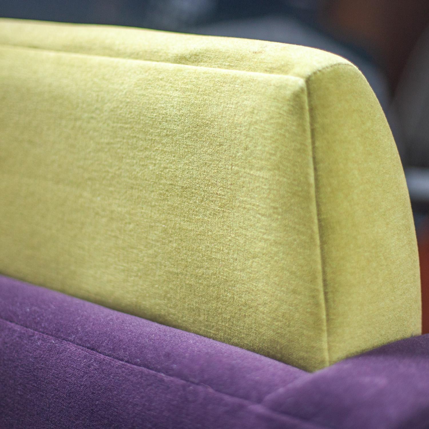 Coppia postmoderna di sedie lounge club Martin Brattrud Think Fast Purple & Greene in vendita 9