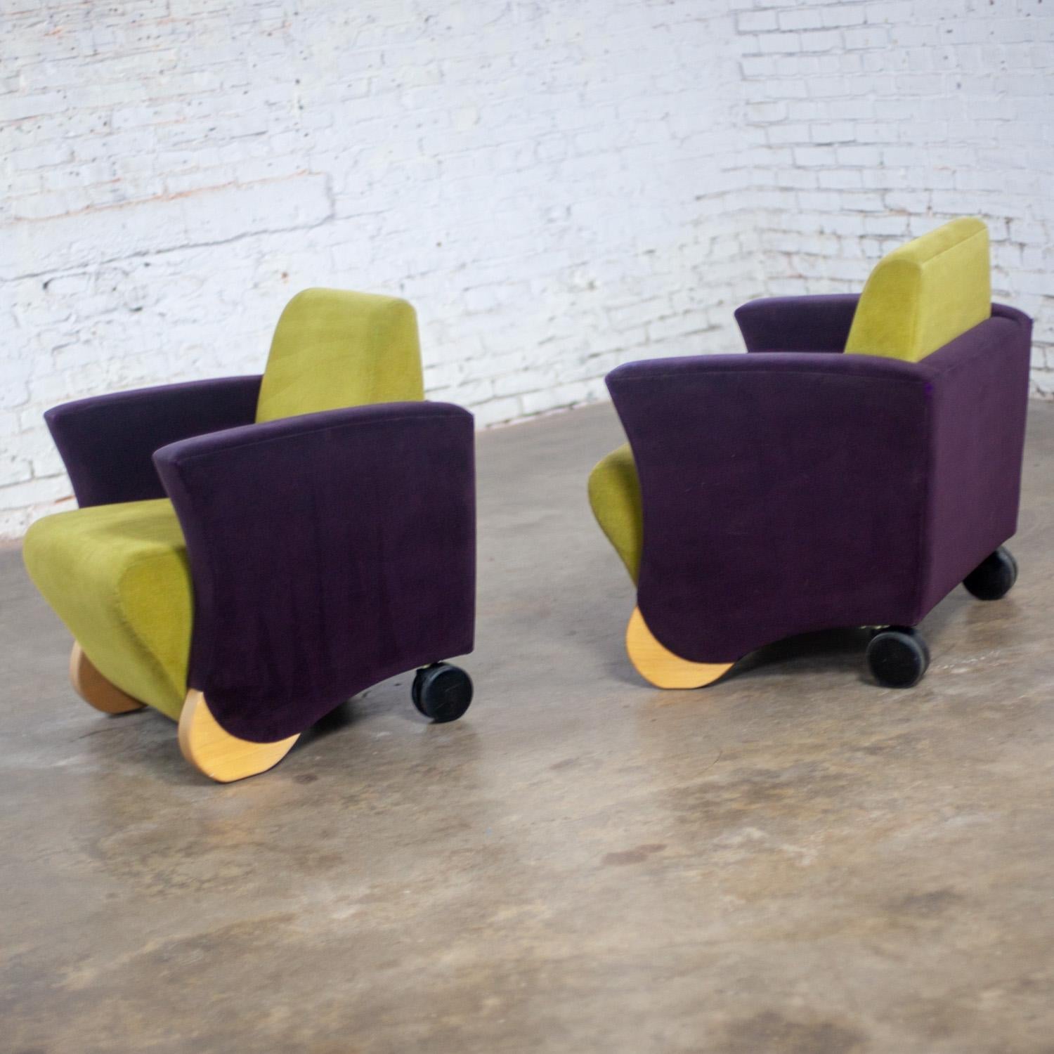 Coppia postmoderna di sedie lounge club Martin Brattrud Think Fast Purple & Greene in vendita 1