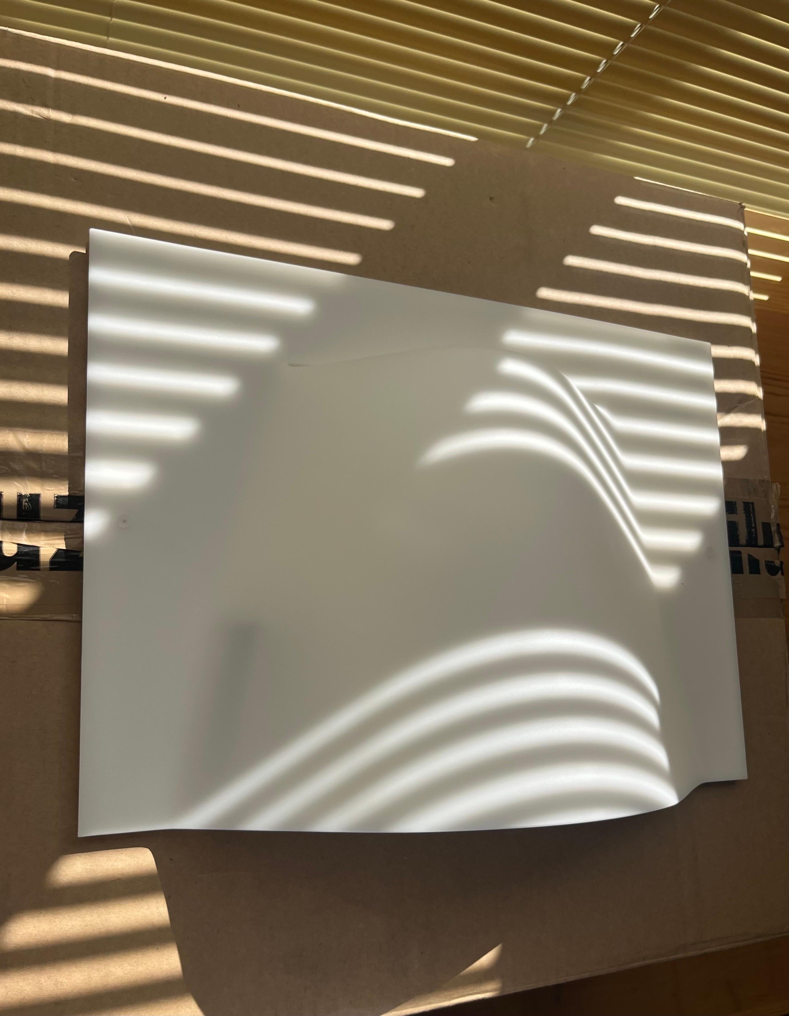 Pareja posmoderna de apliques de Lucite blanco de Estiluz, Barcelona, años 90 en venta 2