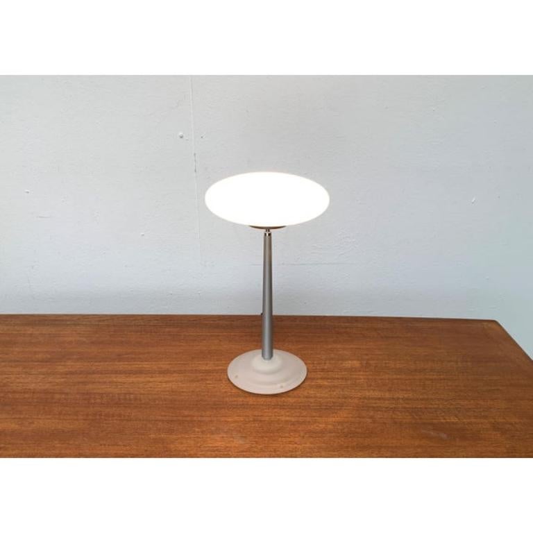 Postmoderne Lampe de bureau postmoderne Pao T1 de Matteo Thun pour Arteluce, Italie, années 1990 en vente