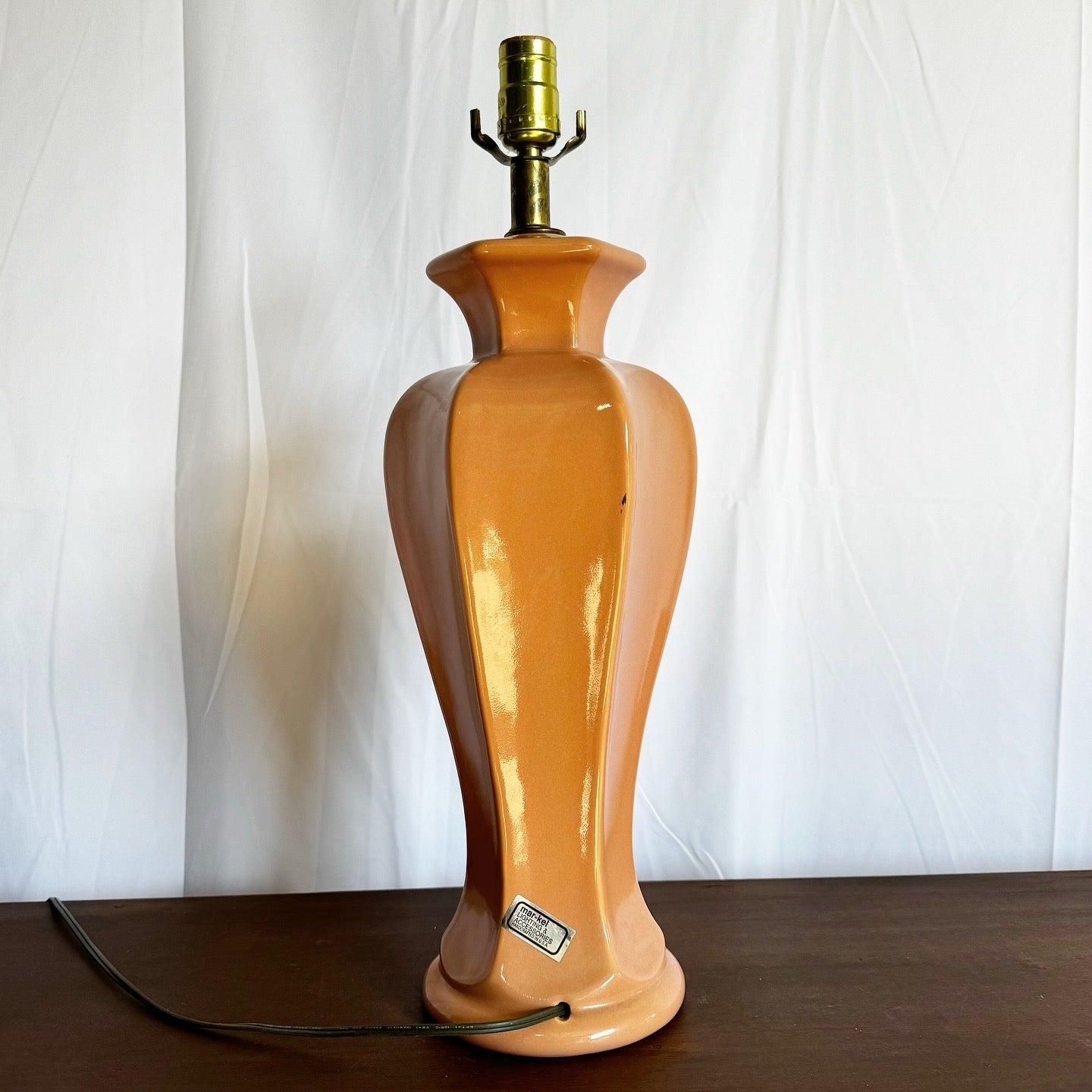 Postmodern Pastel Pink Gloss Ceramic Table Lamp In Good Condition For Sale In Delray Beach, FL