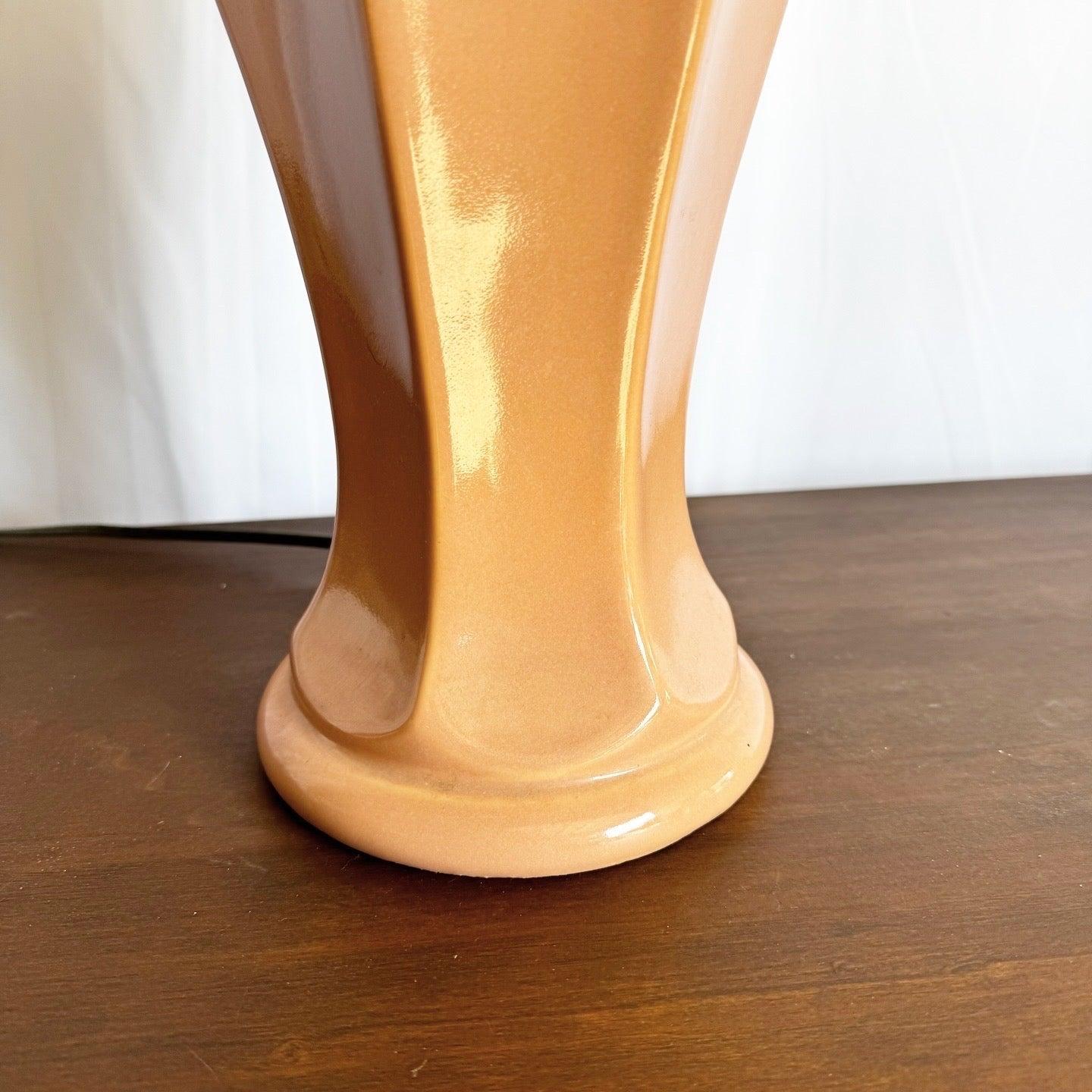 Postmodern Pastel Pink Gloss Ceramic Table Lamp For Sale 3