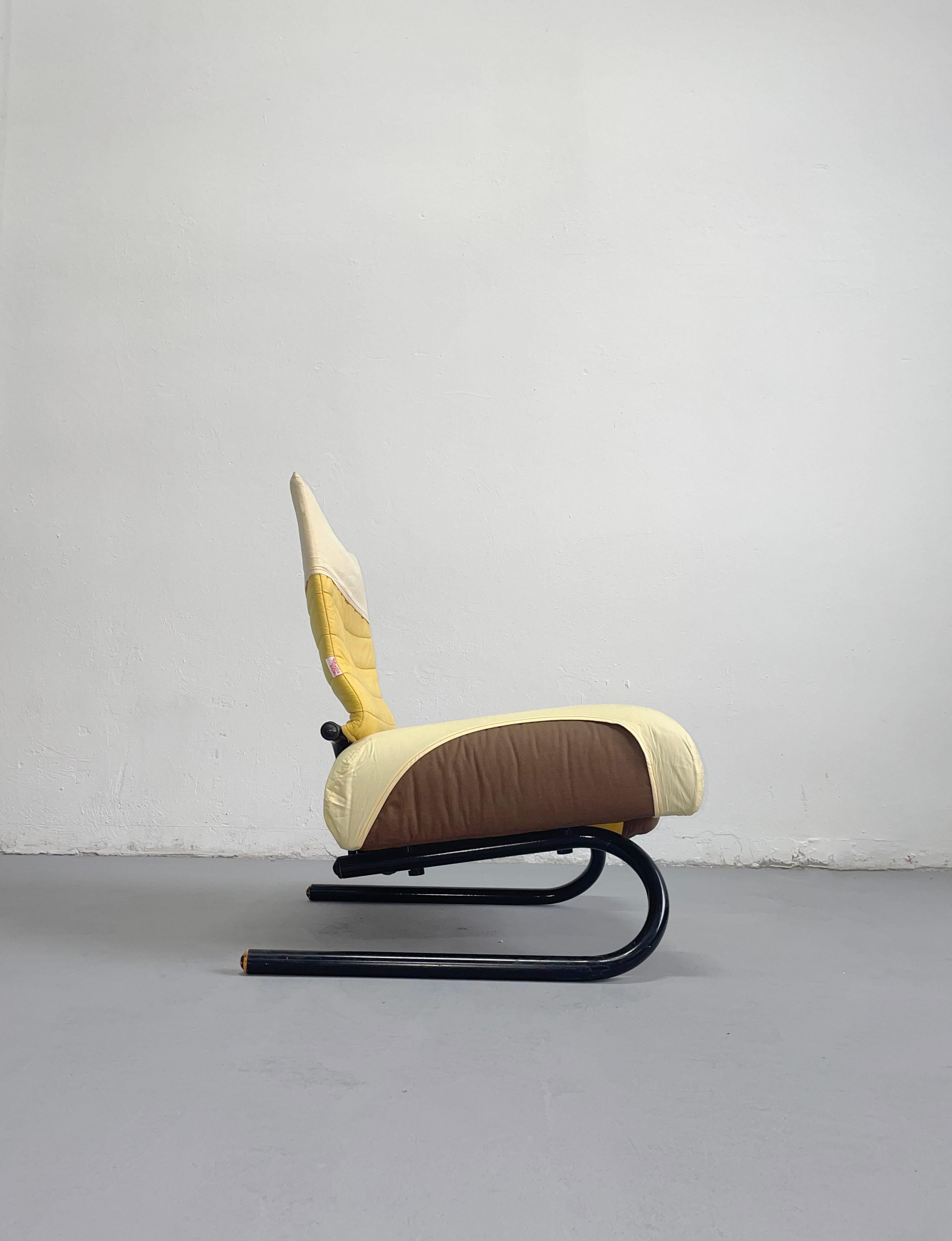 Postmodern 'Peter Pan' Lounge Chair, Michele De Lucchi for Thalia&Co, Italy 1982 For Sale 3