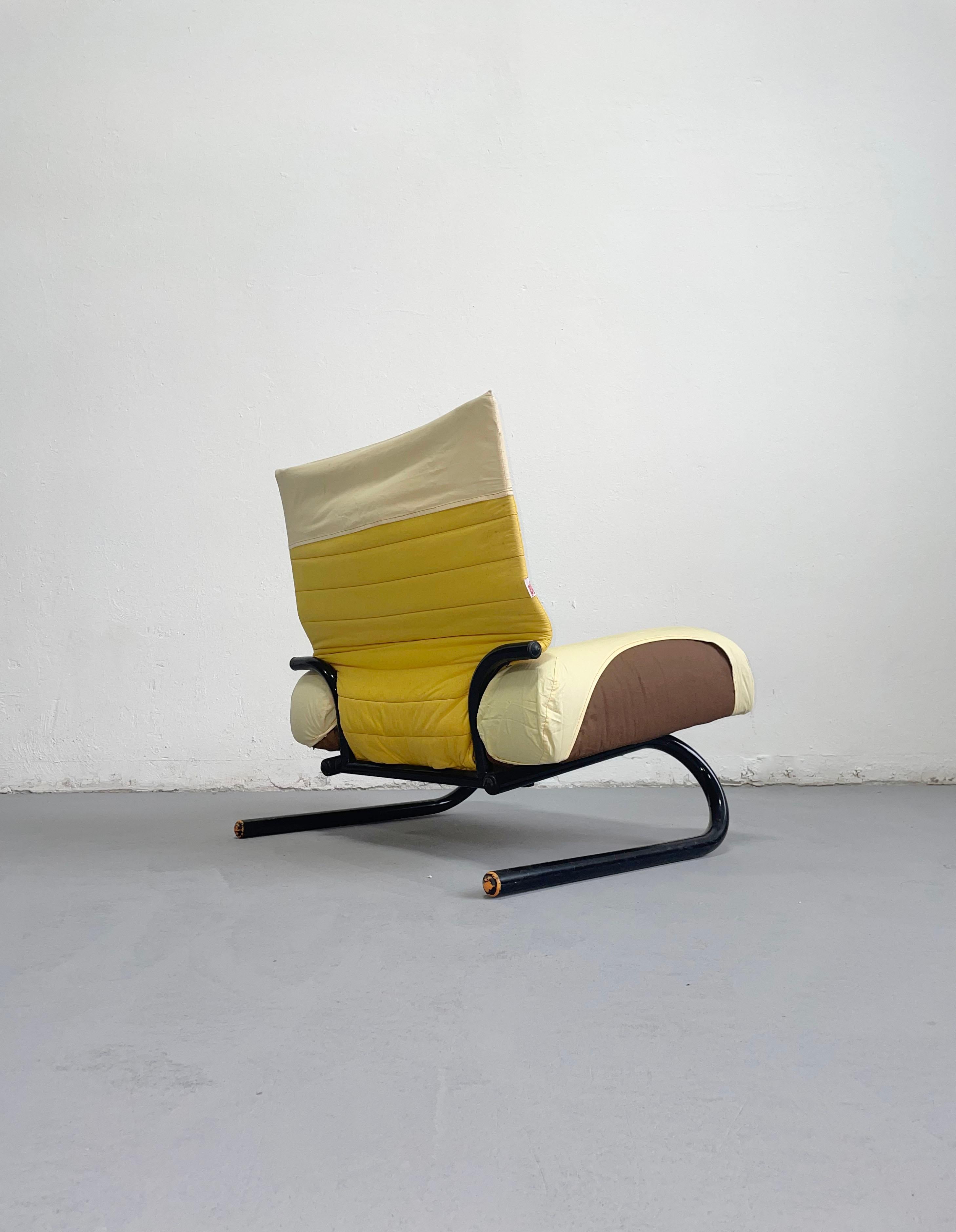 Postmodern 'Peter Pan' Lounge Chair, Michele De Lucchi for Thalia&Co, Italy 1982 For Sale 4
