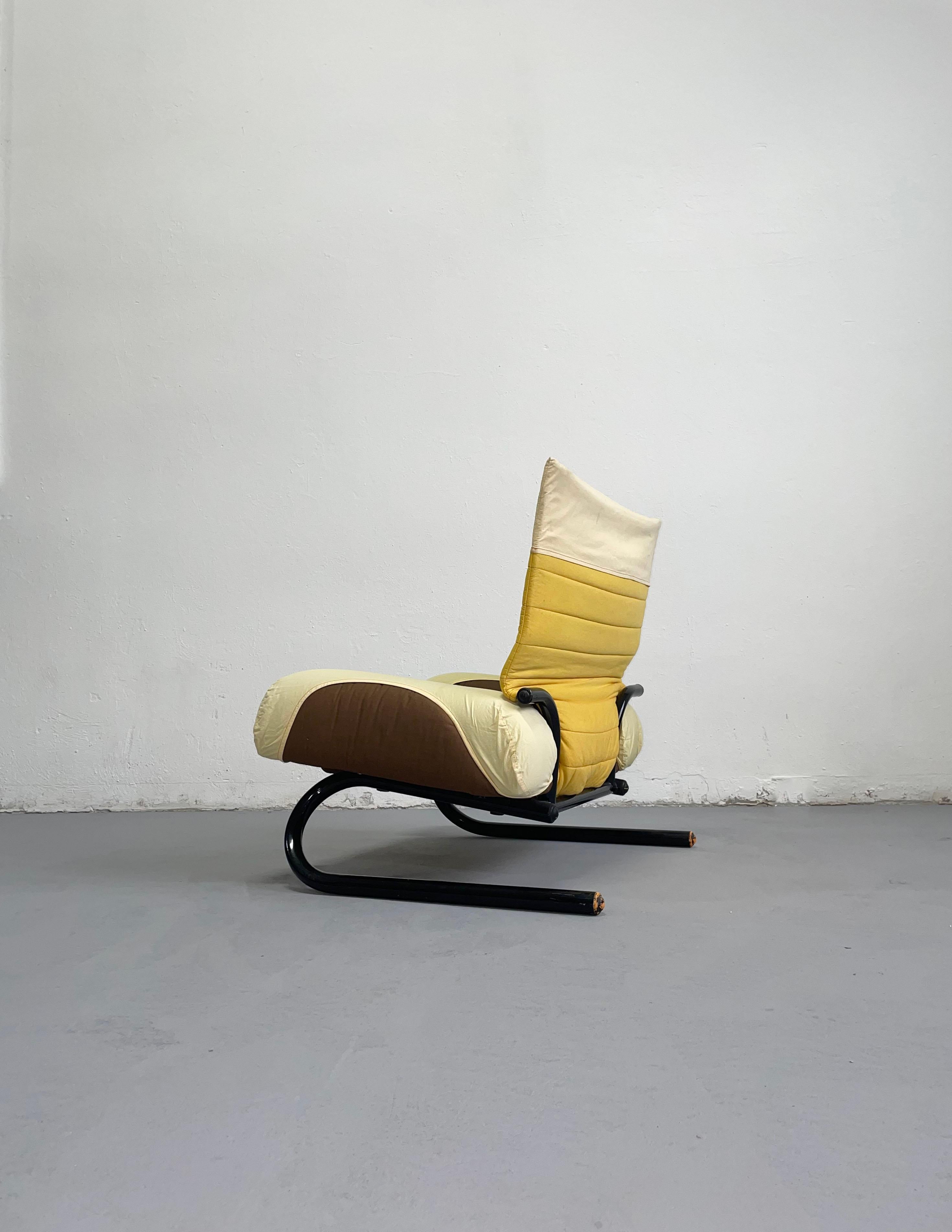 Postmodern 'Peter Pan' Lounge Chair, Michele De Lucchi for Thalia&Co, Italy 1982 For Sale 6