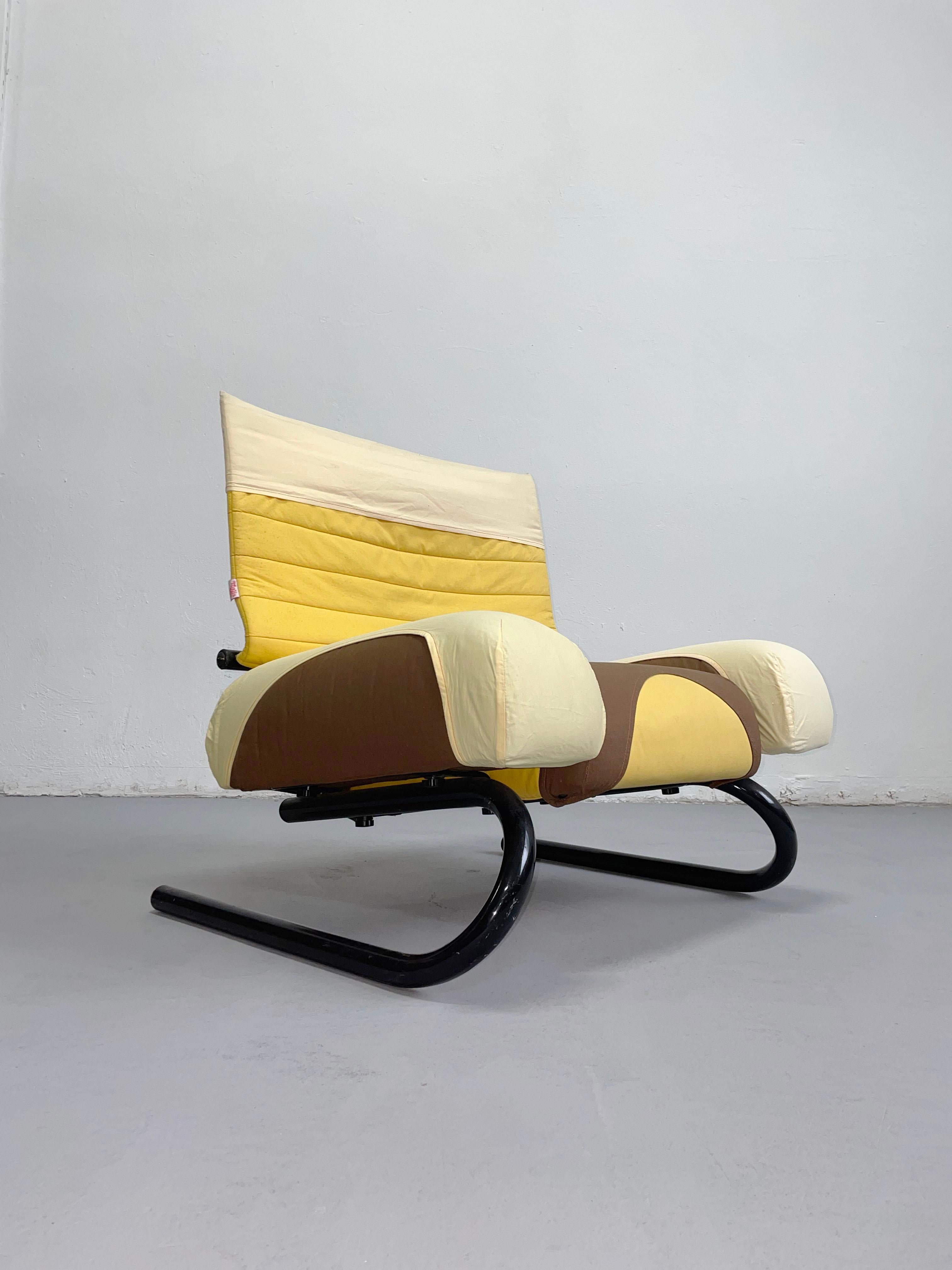 Postmodern 'Peter Pan' Lounge Chair, Michele De Lucchi for Thalia&Co, Italy 1982 For Sale 7