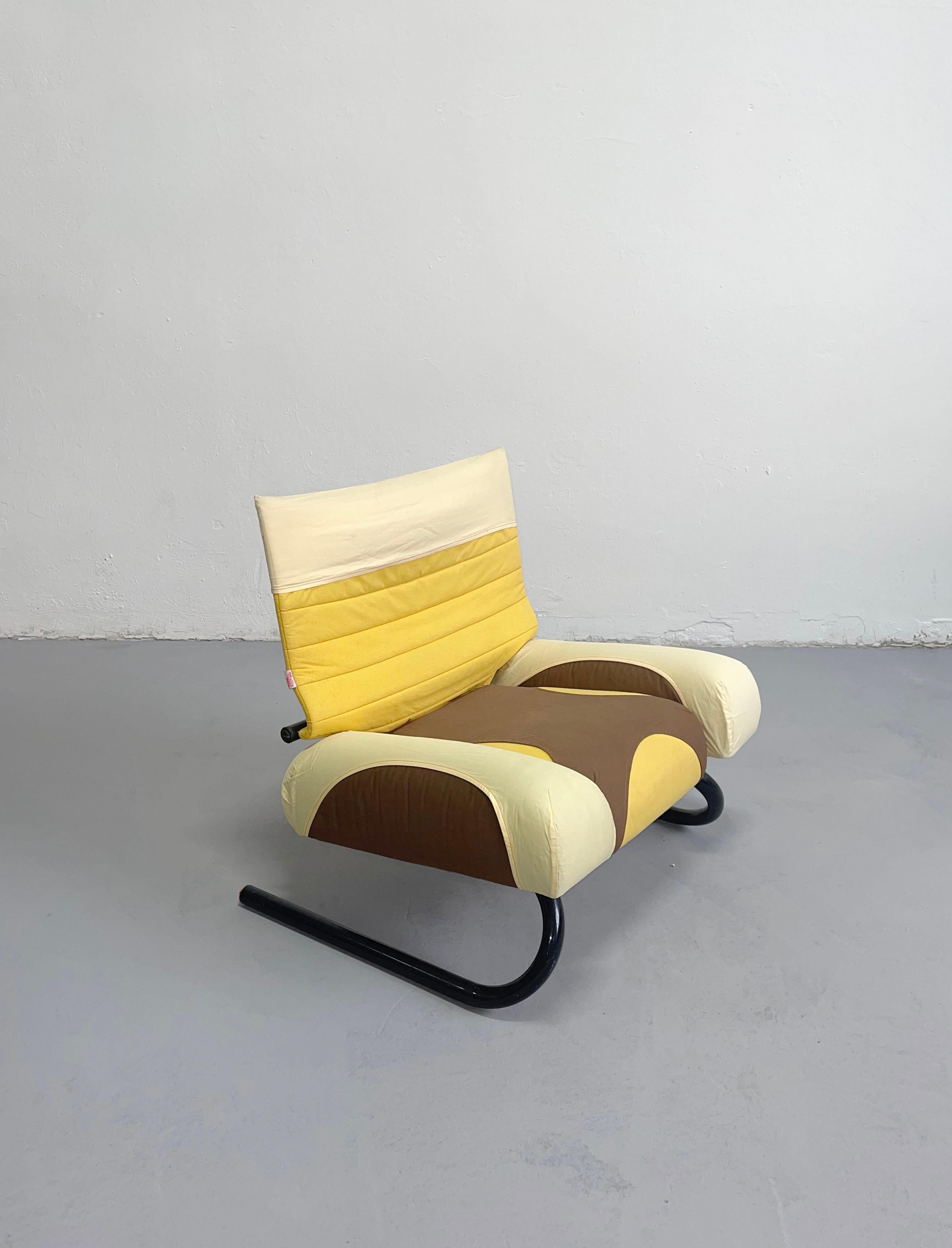 Metal Postmodern 'Peter Pan' Lounge Chair, Michele De Lucchi for Thalia&Co, Italy 1982 For Sale