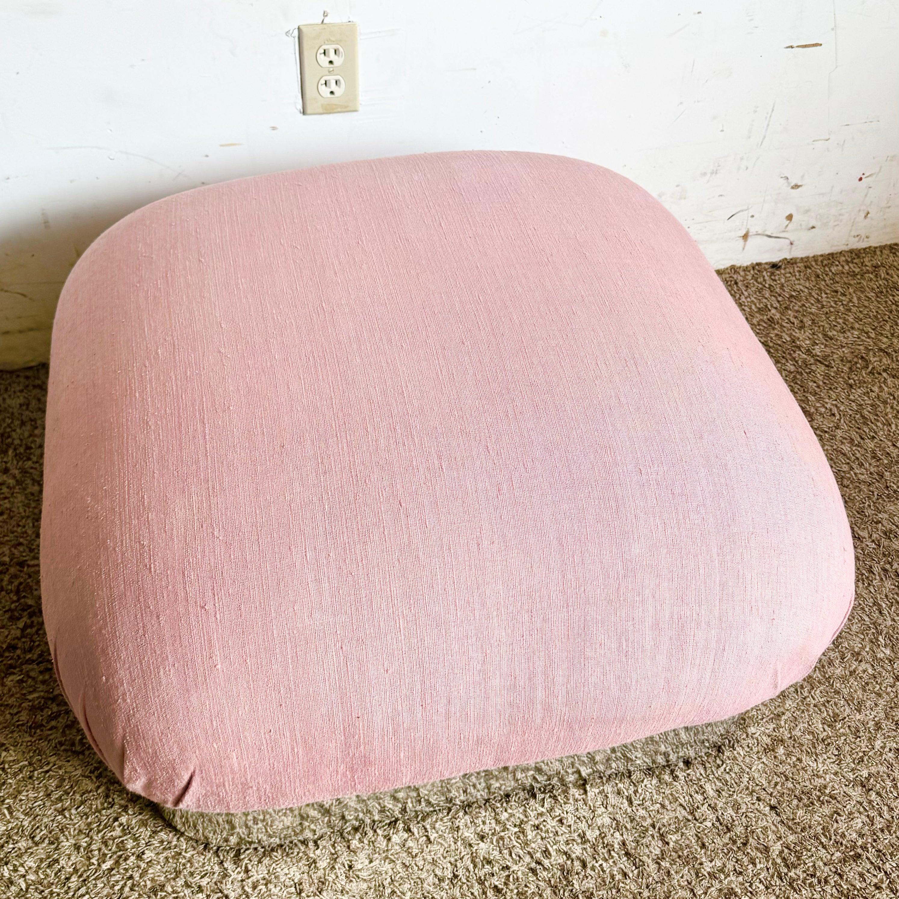 Puf Otomano/Resposapiés Postmoderno Rosa y Cromo Estadounidense en venta