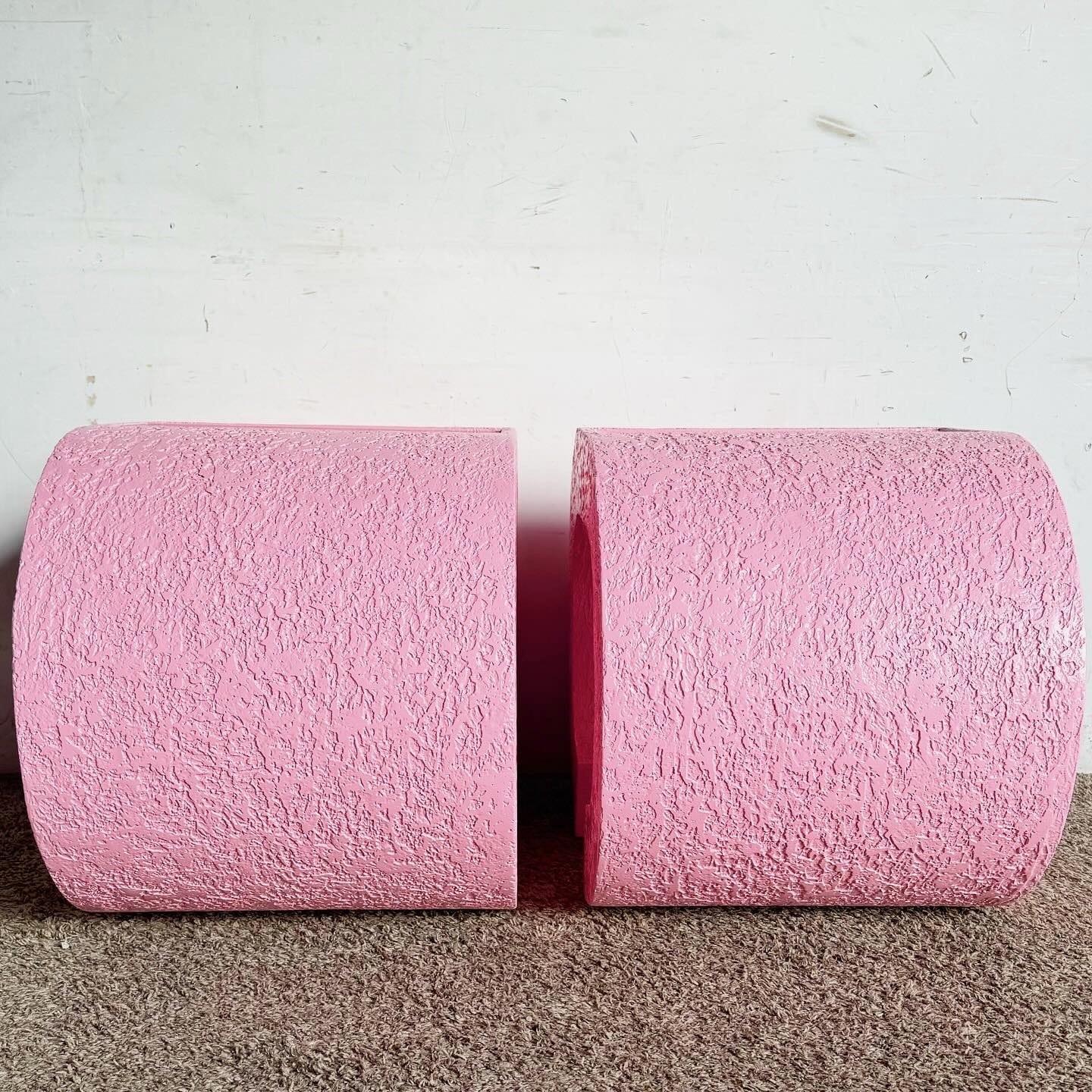 Table d'appoint postmoderne en verre fumé et rose, style Karl Springer en vente 2