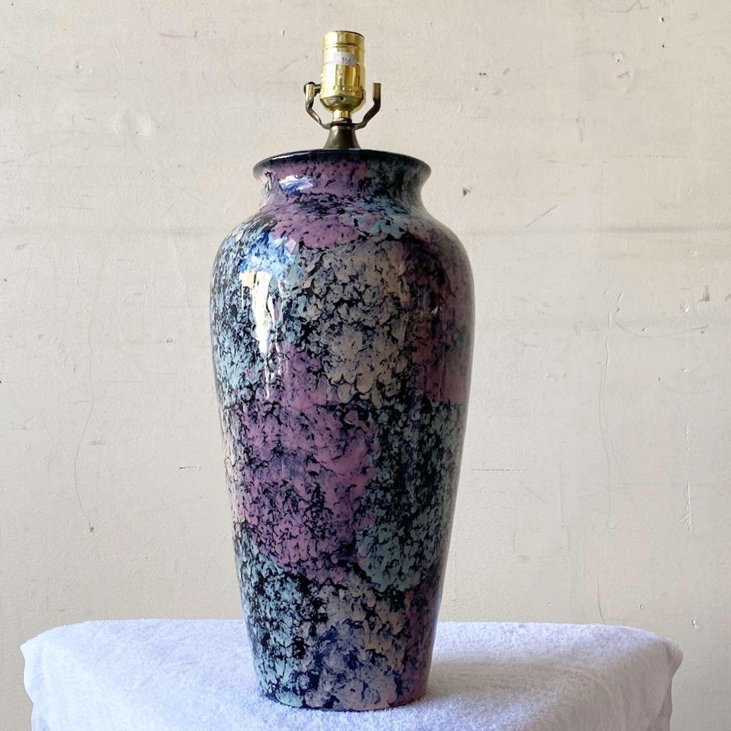 Late 20th Century Postmodern Pink, Blue and Black Sponged Ceramic Table Lamp For Sale