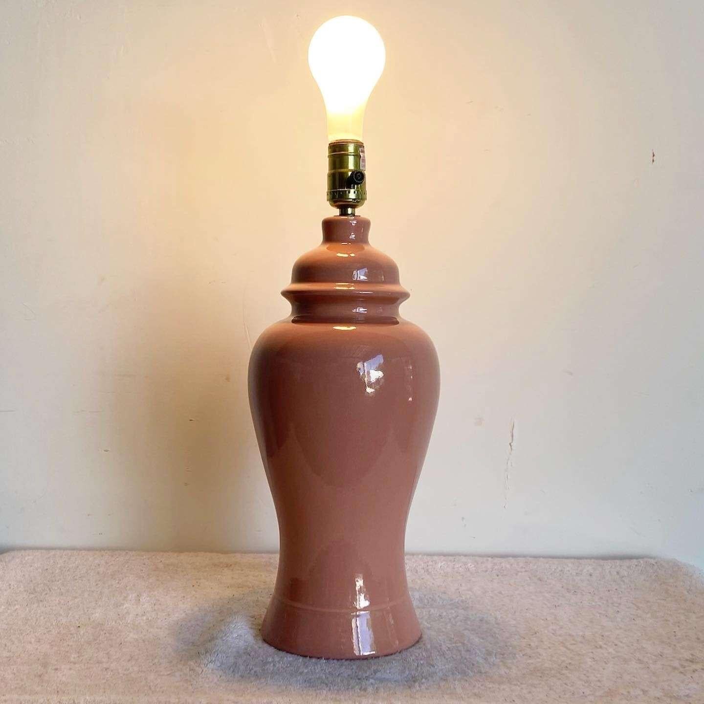 Postmodern Pink Ceramic Table Lamp In Good Condition For Sale In Delray Beach, FL