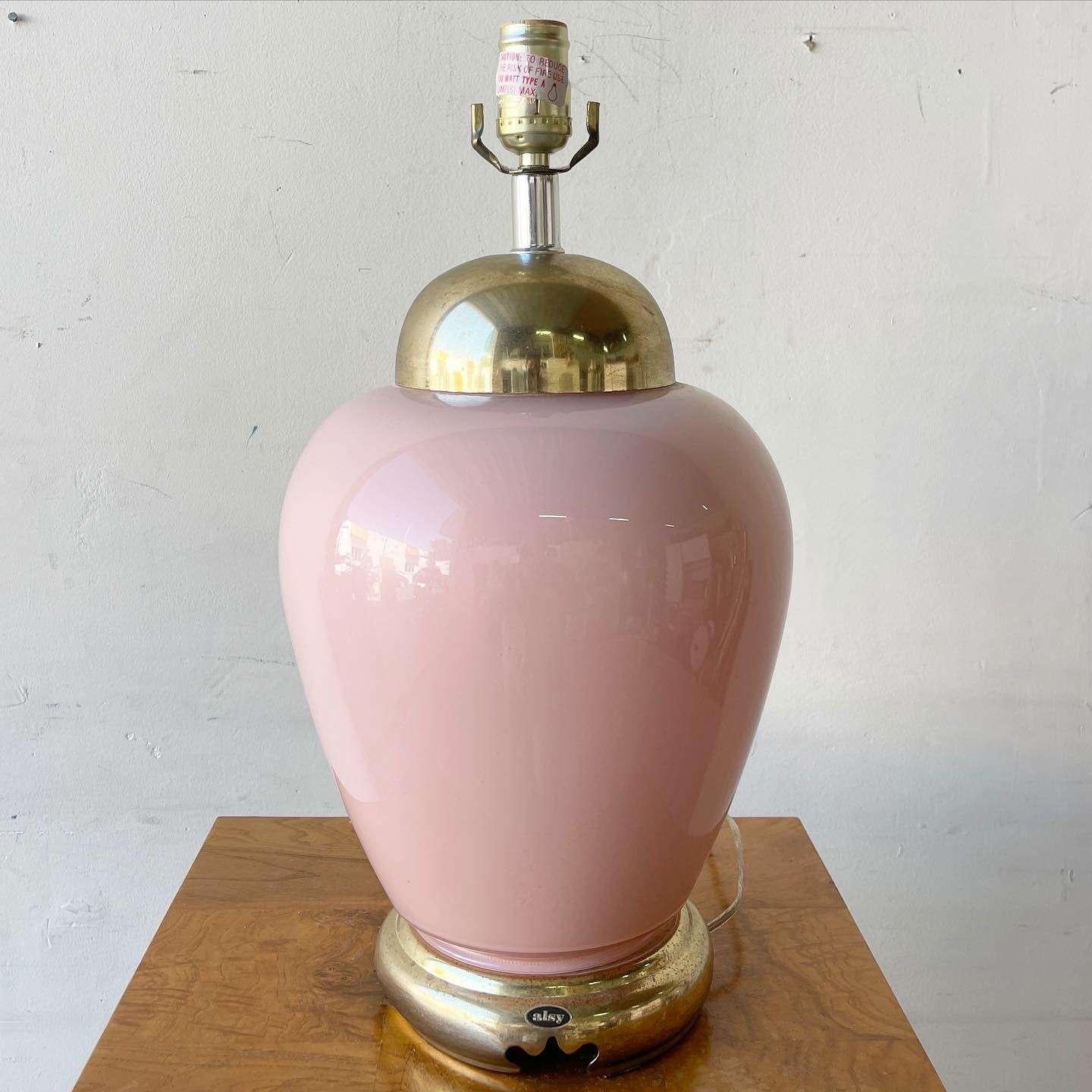 Postmodern Pink Glass and Gold Table Lamp by Alsy In Good Condition For Sale In Delray Beach, FL