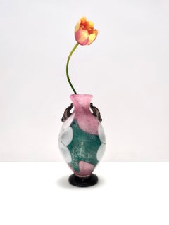 Postmoderne mundgeblasene Vase aus Scavo-Glas in Rosa, Grün und Weiß, Murano, Italien