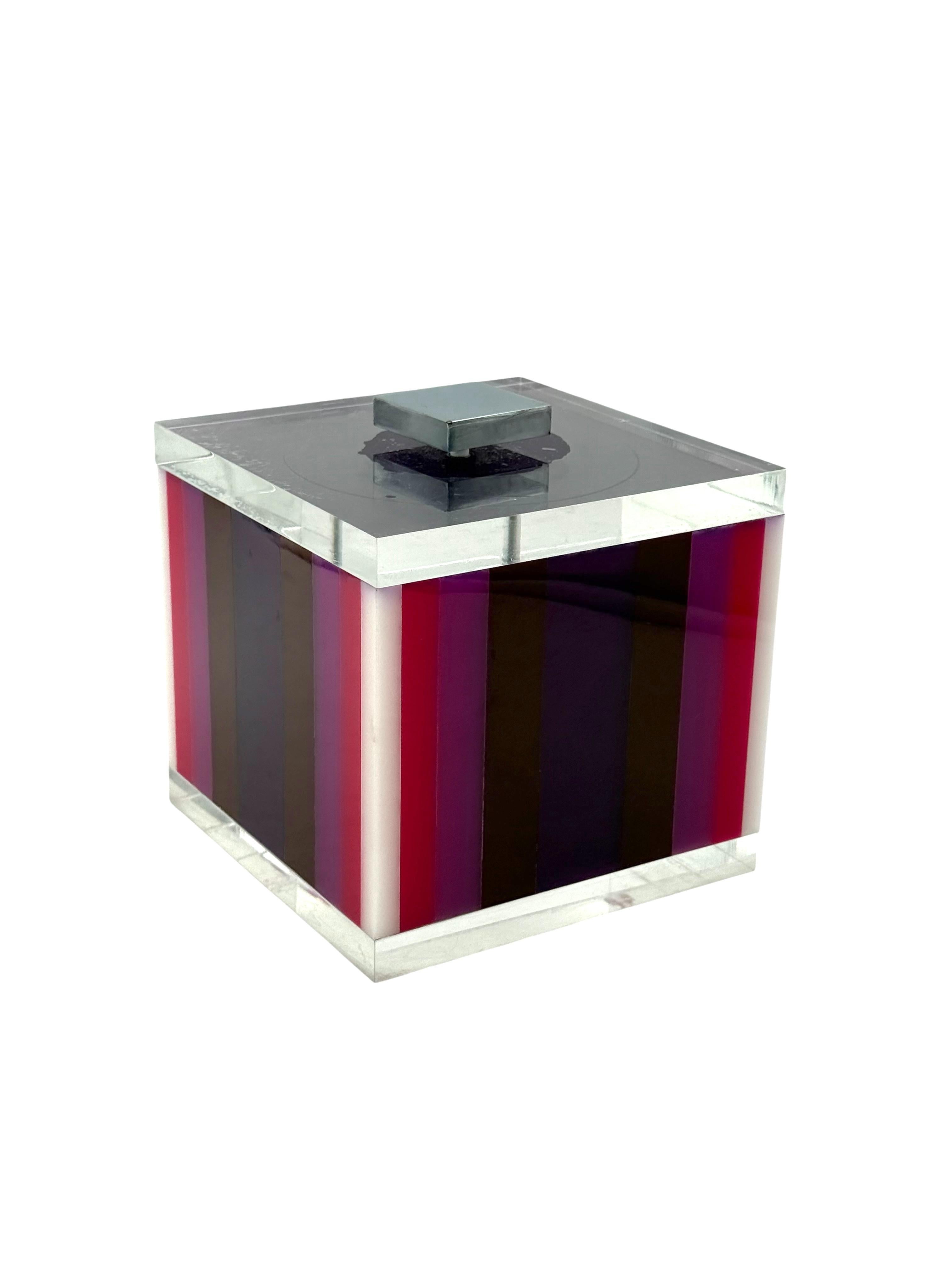 Postmodern pink Ice Bucket, Italy, ca. 1980s in vendita 1