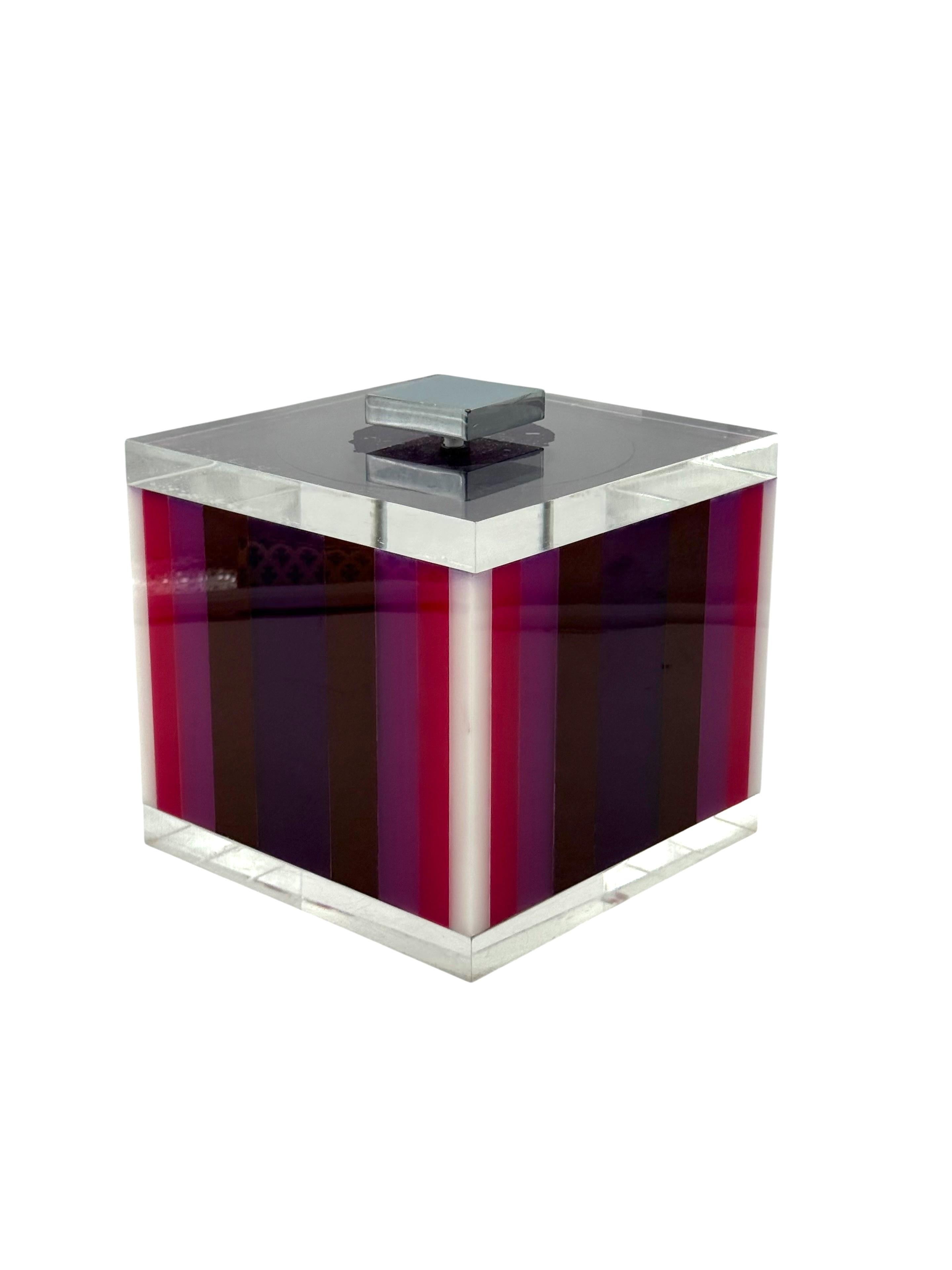 Postmodern pink Ice Bucket, Italy, ca. 1980s in vendita 2