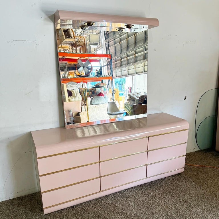 Postmodern Pink Lacquer Laminate Dresser With Lighted Mirror and Gold  Accents For Sale at 1stDibs | mirror and gold dresser