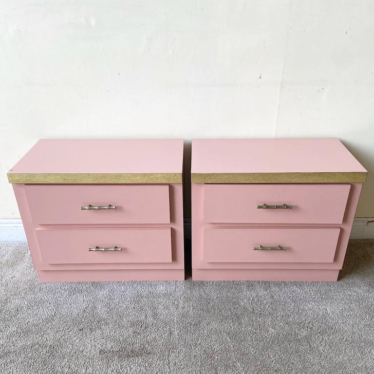 Postmodern Pink Lacquer Laminate & Gold Nightstands, a Pair In Good Condition In Delray Beach, FL