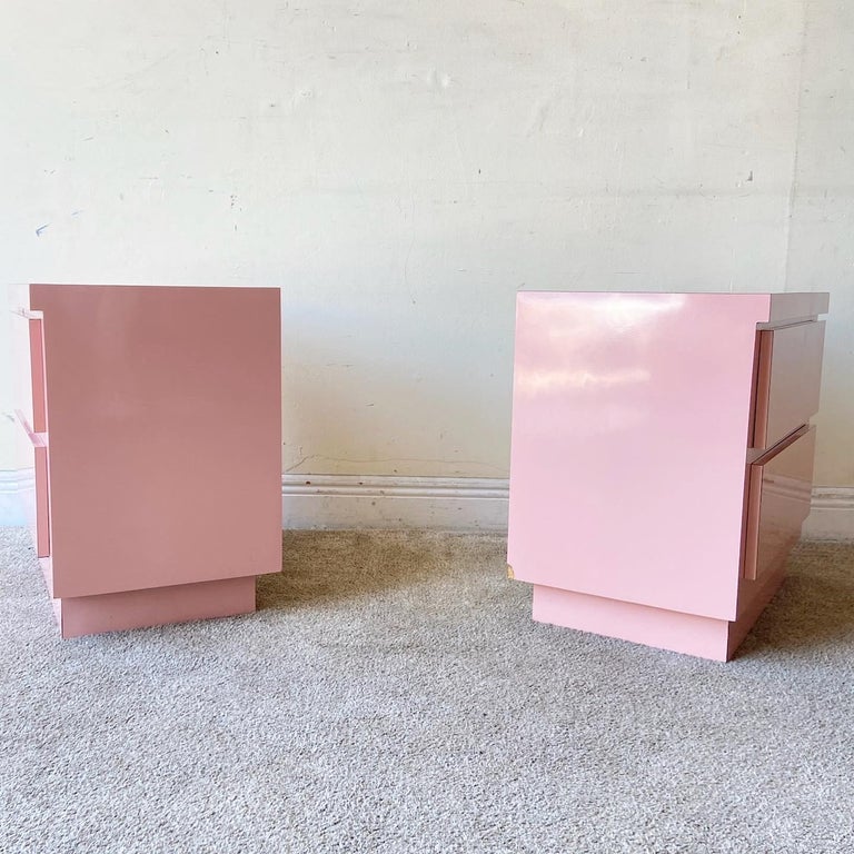 Postmodern Pink Lacquer Laminate Nightstands, a Pair In Good Condition In Delray Beach, FL