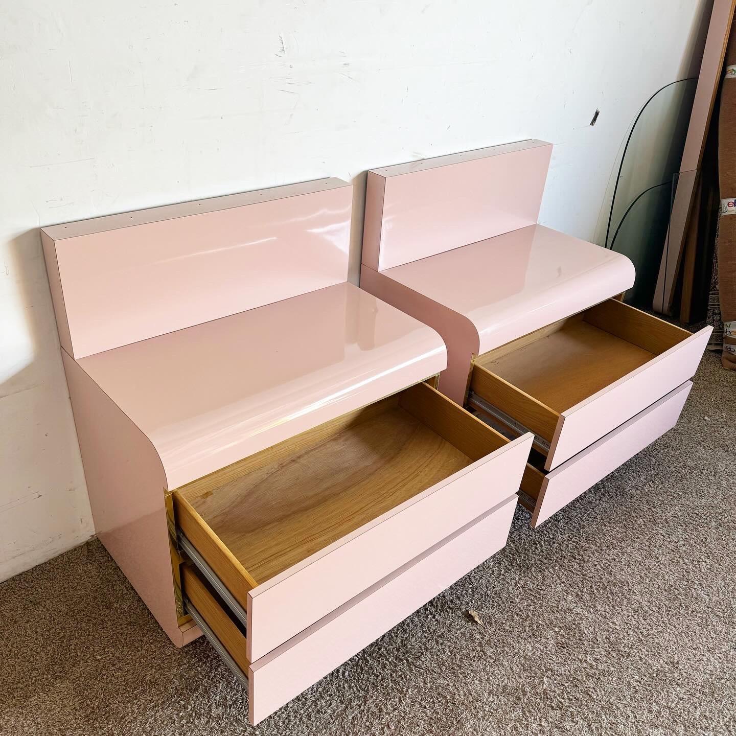 Late 20th Century Postmodern Pink Lacquer Laminate Waterfall Nightstands With Gold Accents, a Pair For Sale