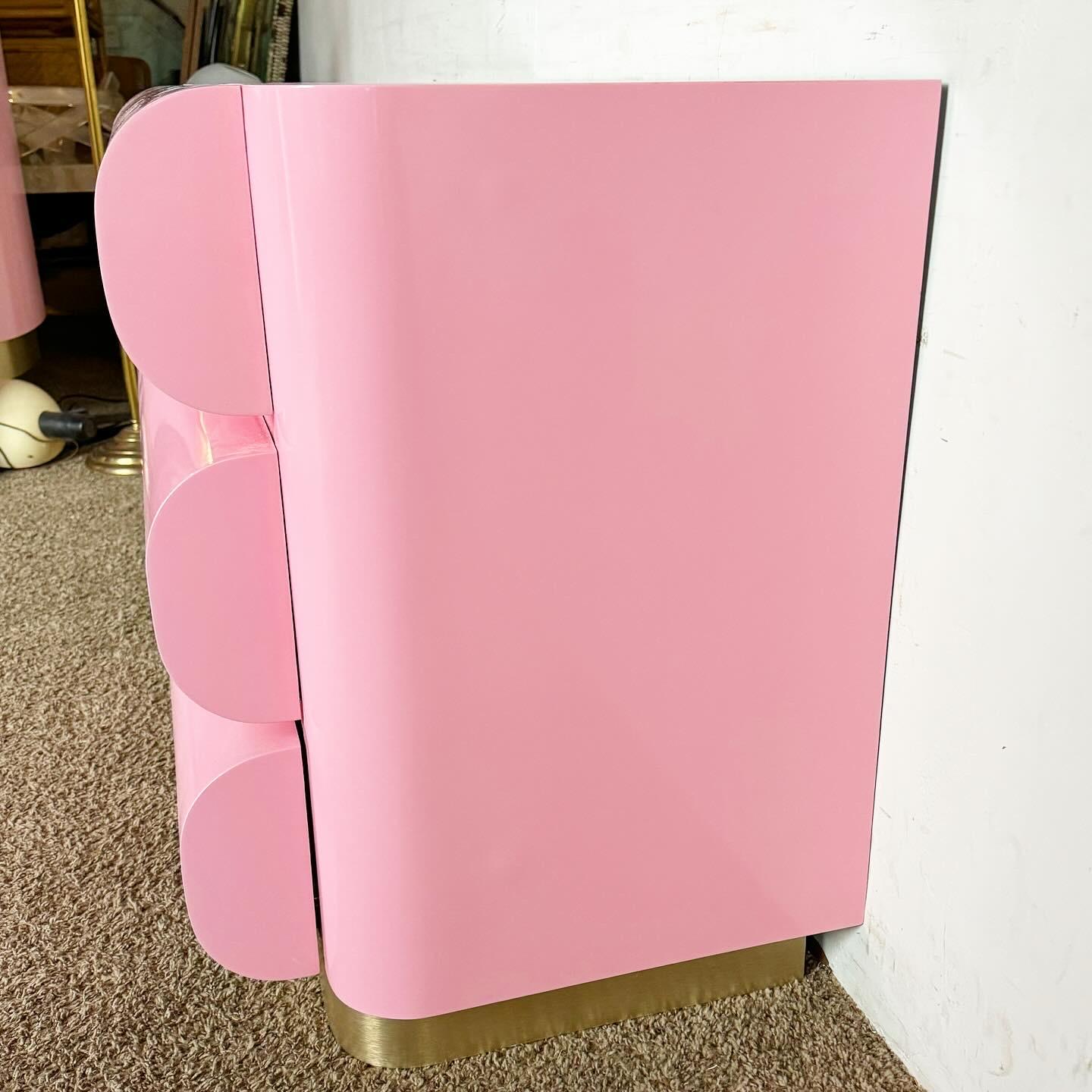 Postmodern Pink Lacquered Curved Bullnose Chest of Drawers With Gold Accent For Sale 2