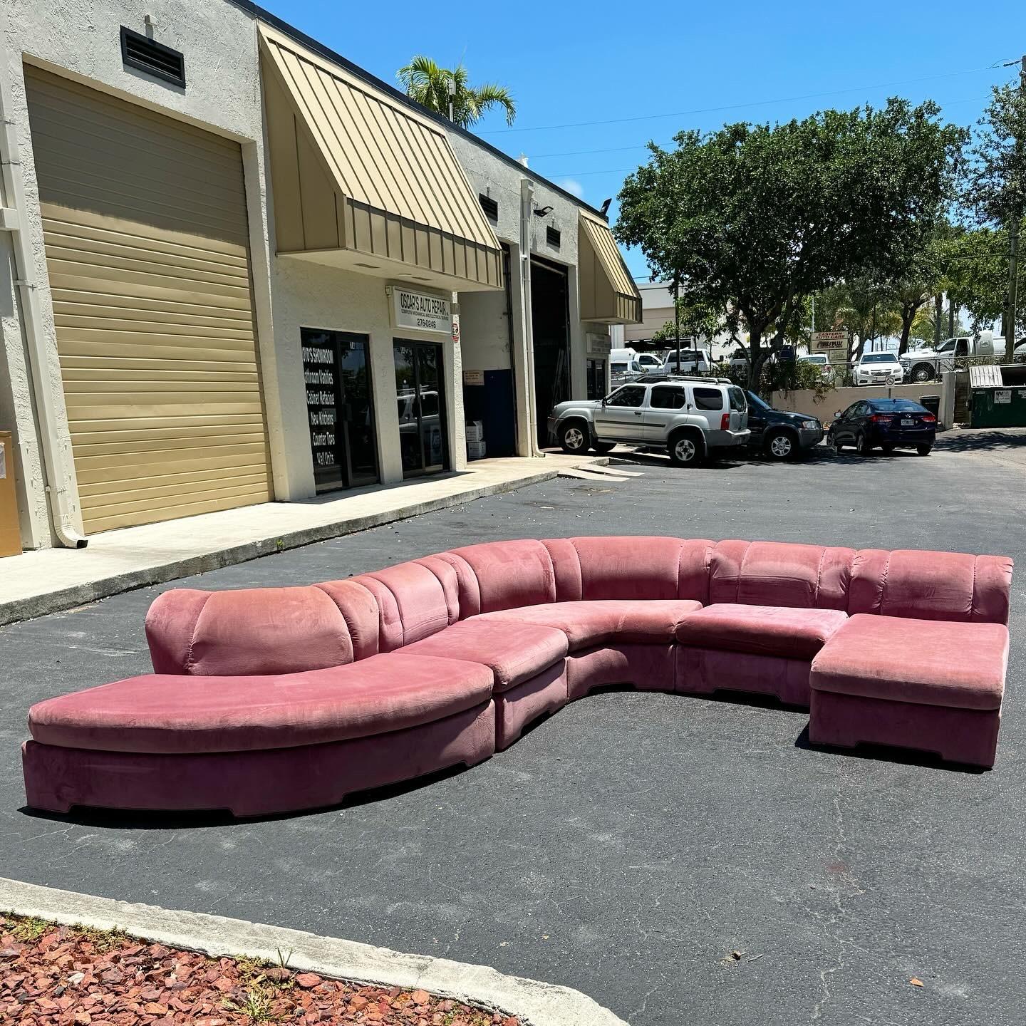 Post-Modern Postmodern Pink Modular Sofa by Carson’s - 5 Pieces