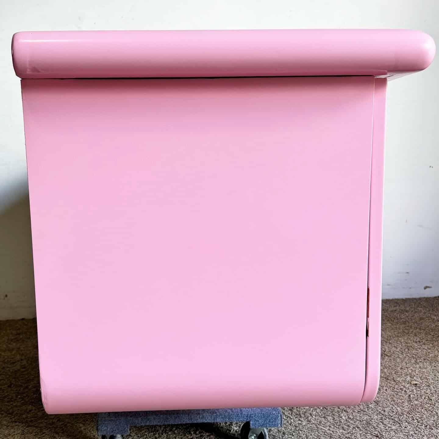 Postmodern Pink Scalloped Floating Credenza 2