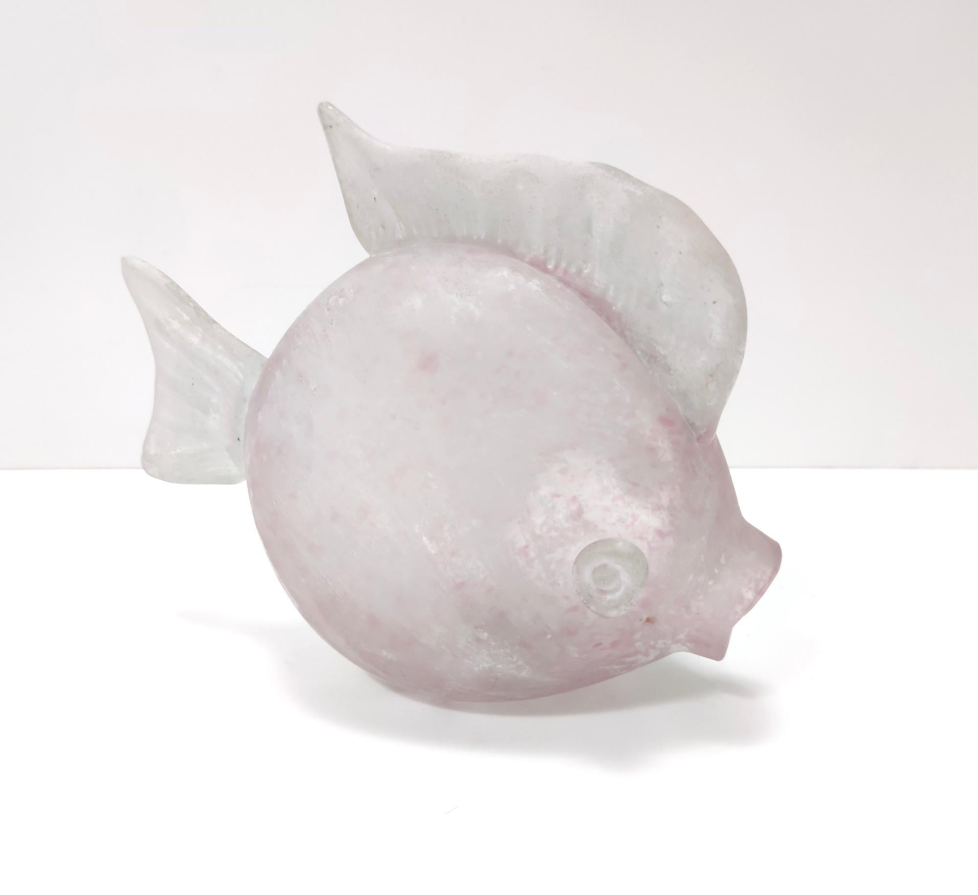 Postmodern Pink Scavo Glass Decorative Fish Figure, Italy For Sale 3