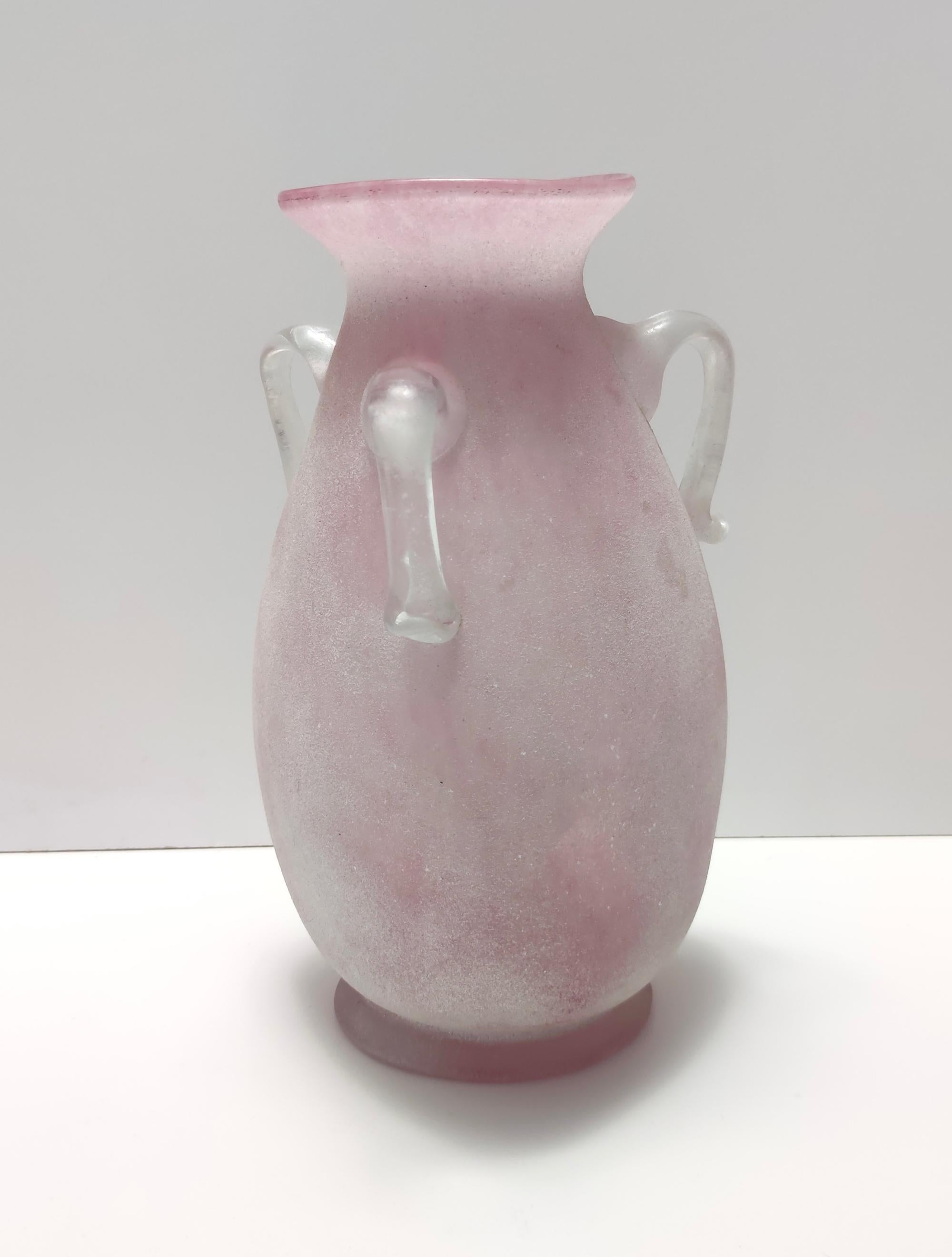 Mid-Century Modern Postmodern Pink Scavo Glass Vase Ascribable to Gino Cenedese, Italy For Sale