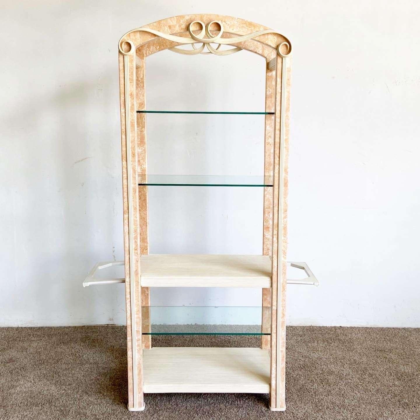 Etagere postmoderna in pietra tessellata rosa e canne a matita in vendita 1