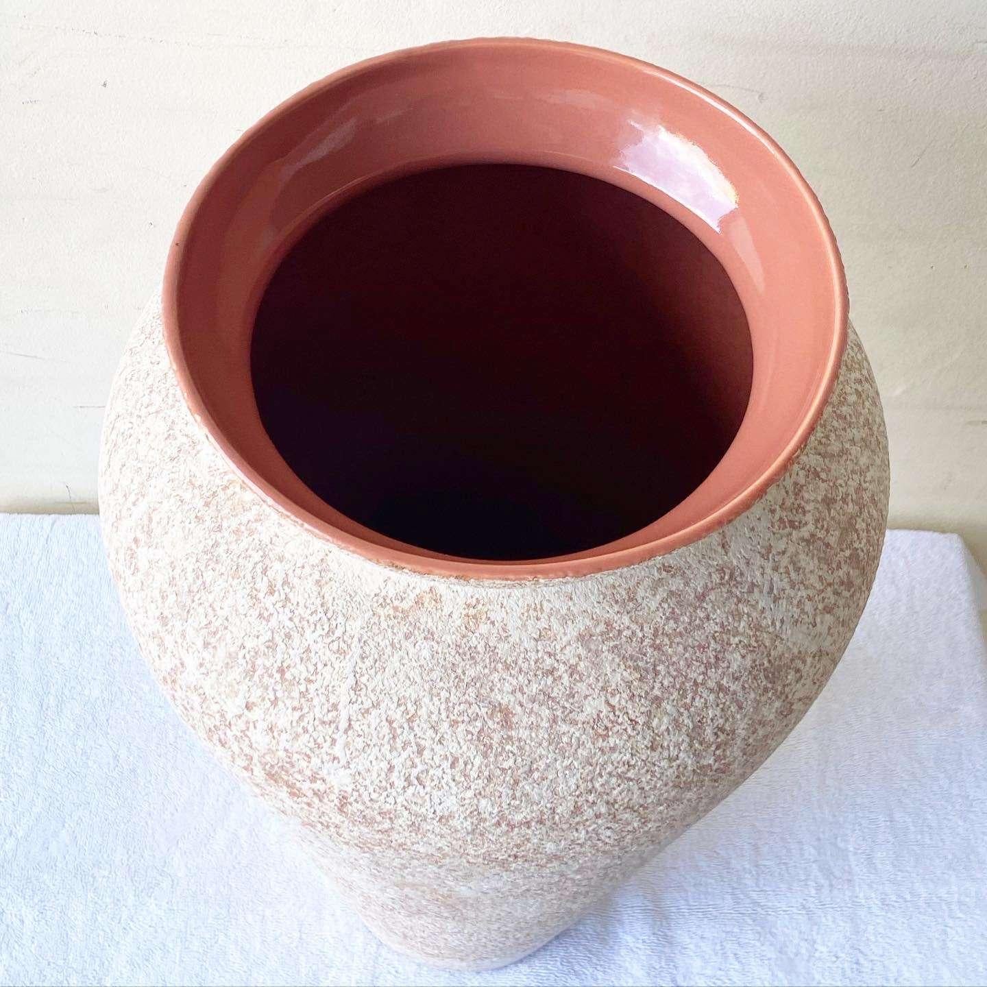 Post-Modern Postmodern Pink & White Speckled Vase by Haeger
