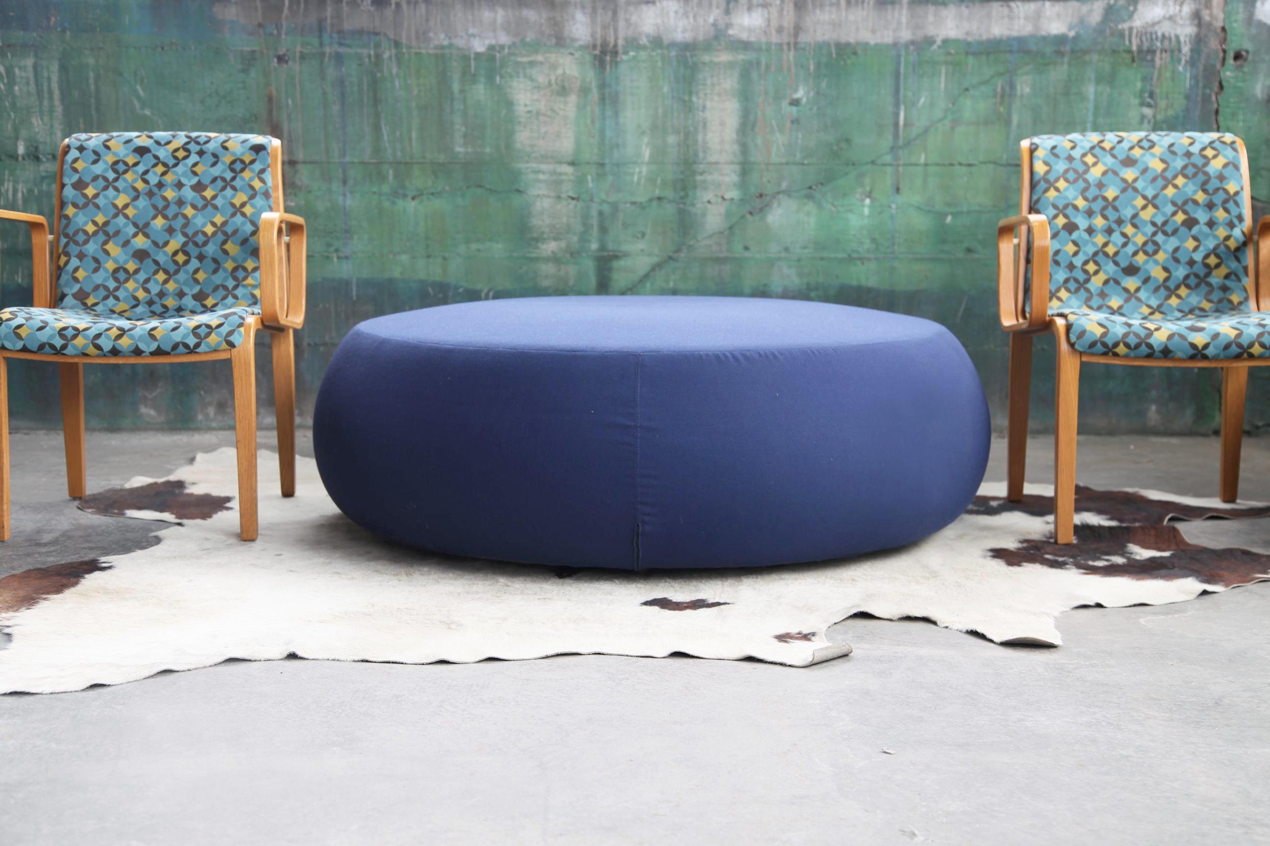 Pouf postmoderne Pix 137 à 3 places par Ichiro Iwasaki pour Arper Modular en vente 4