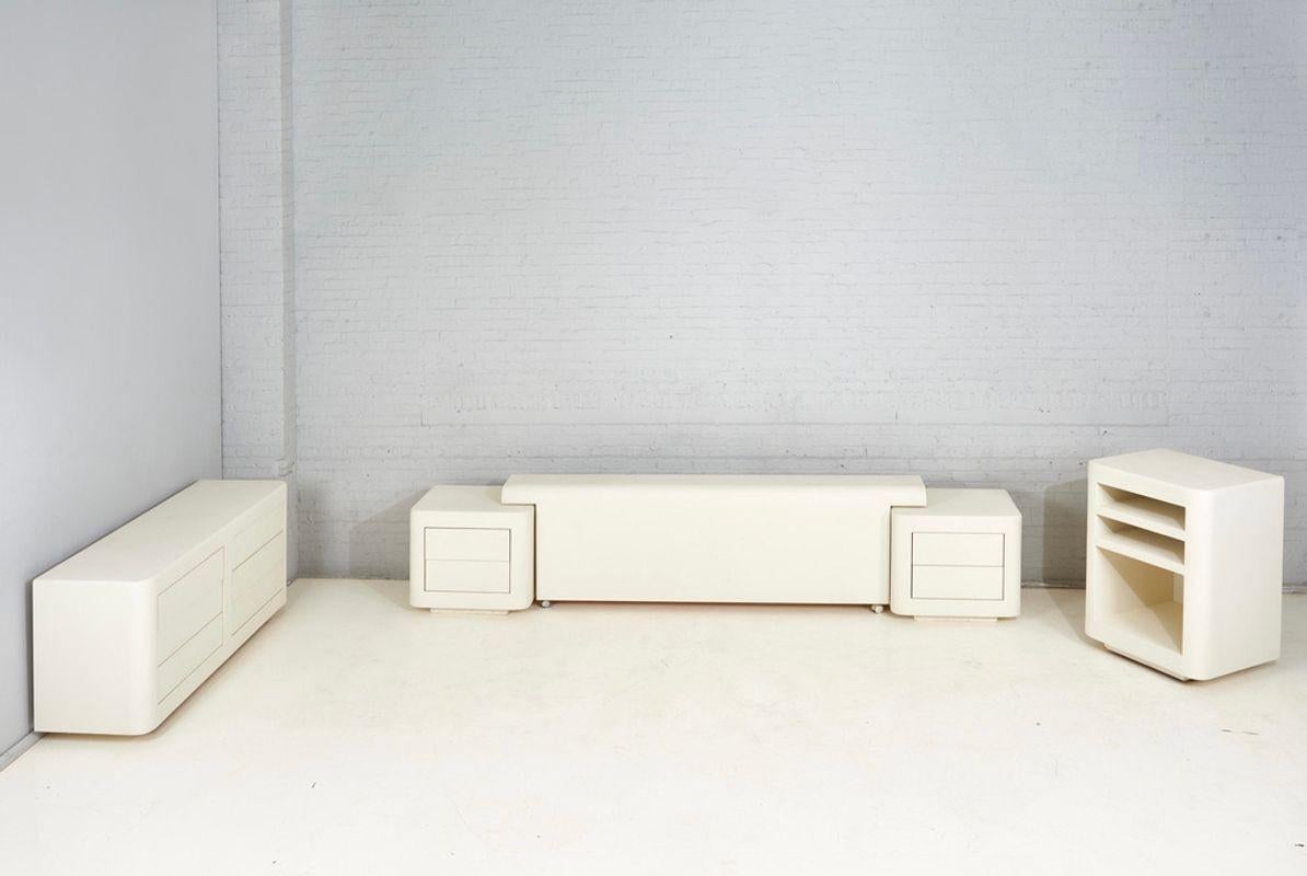 Tête de lit en plâtre post-moderne avec tables à huit, 1970 en vente 9