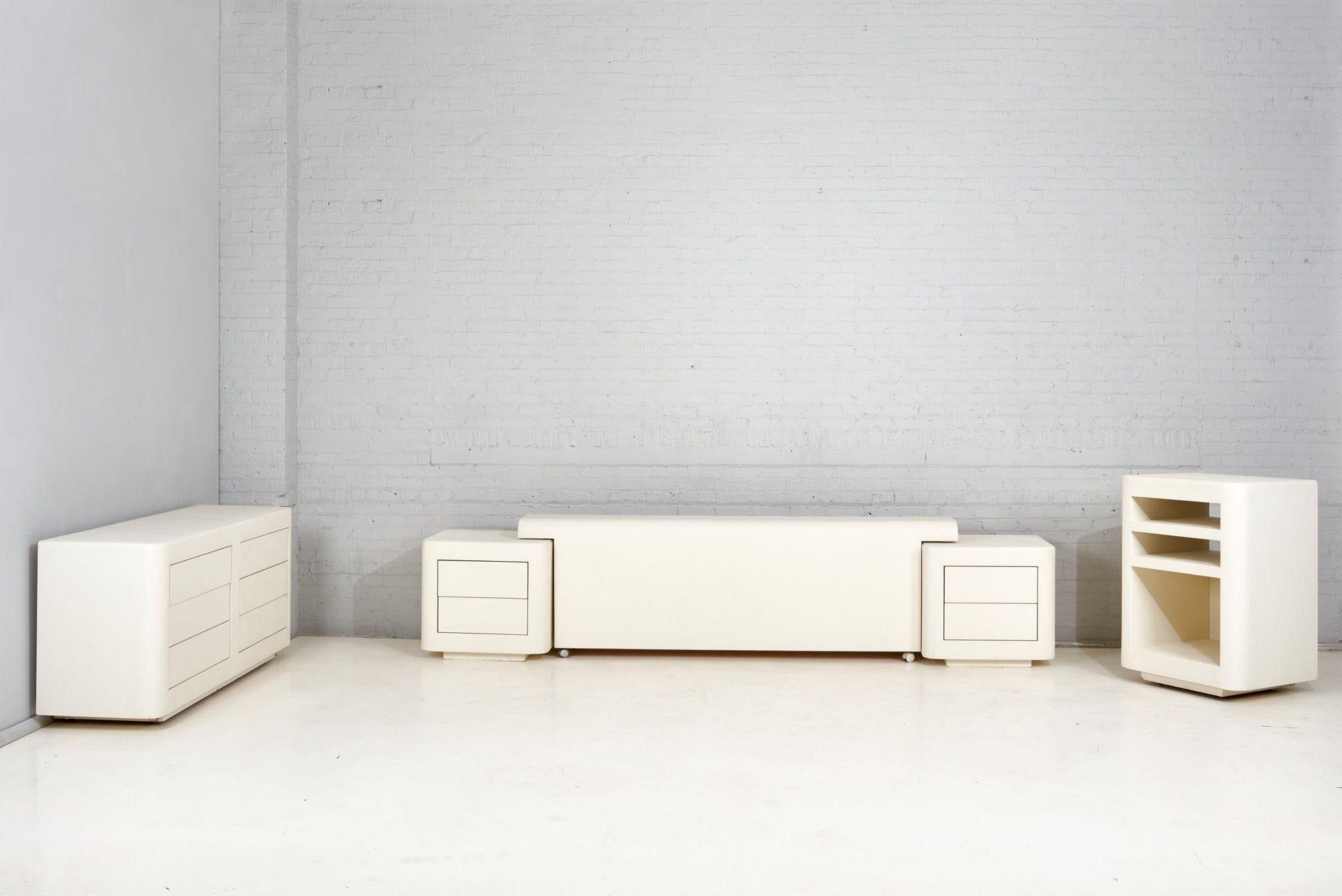 Tête de lit en plâtre post-moderne avec tables à huit, 1970 en vente 10