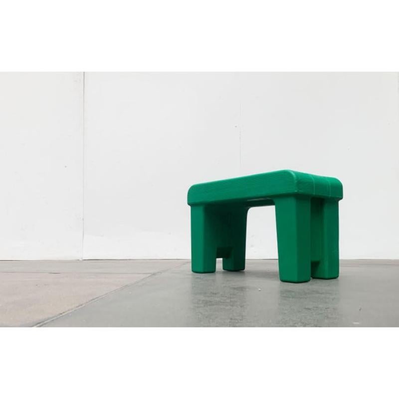 Taburete posmoderno de plástico imitación madera, en muy buen estado. Diseñado de 1980 a 1989.
 
Más información:
Materiales: Plástico
Estilos: Memphis, Postmoderno

Tipo de artículo: Vintage, Antiguo o de segunda mano
Dimensiones: 17,72ʺAN × 9,84ʺD