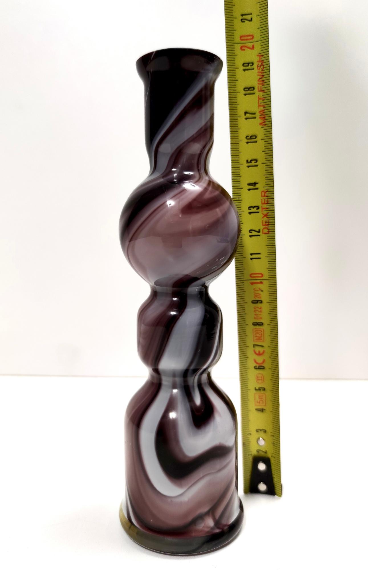 Postmodern Purple and White Murano Glass Vase “Wave” by Carlo Moretti, Italy For Sale 4