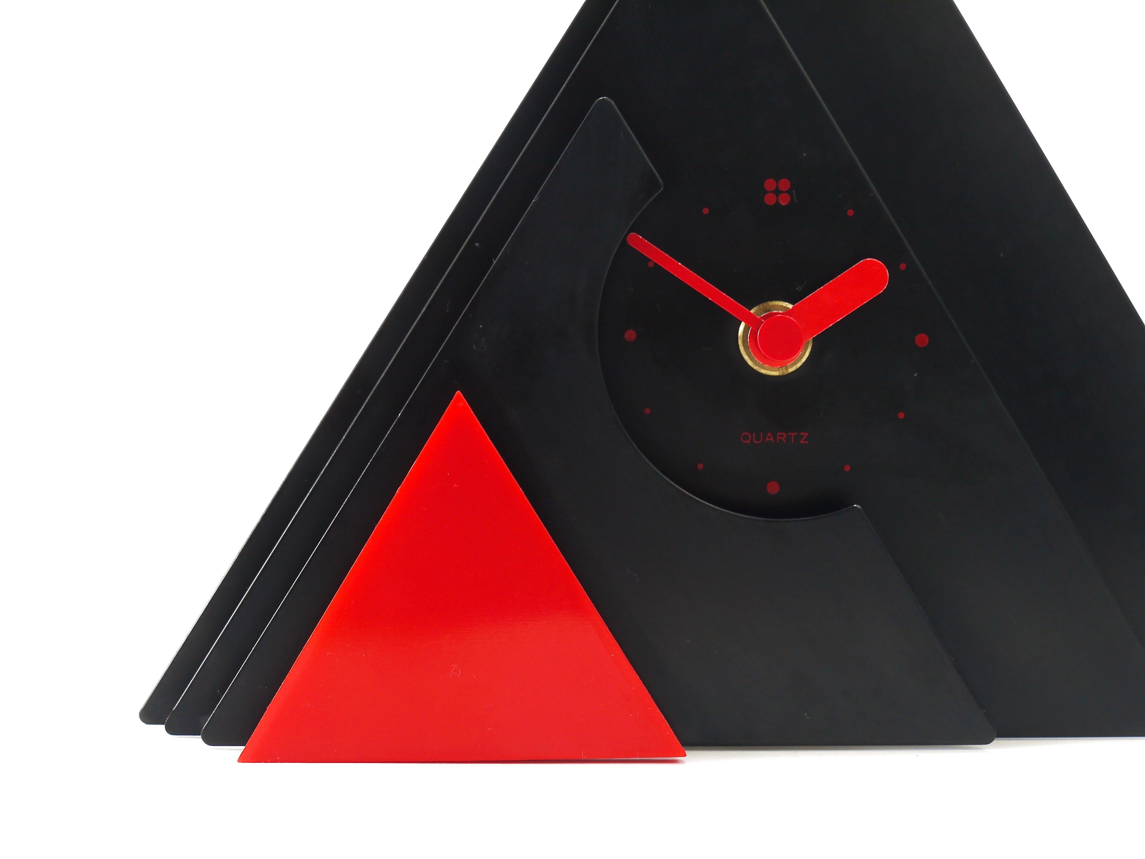 Postmodern Pyramid Desk or Table Clock by Makiko Taniguchi, Japan, 1980s For Sale 1