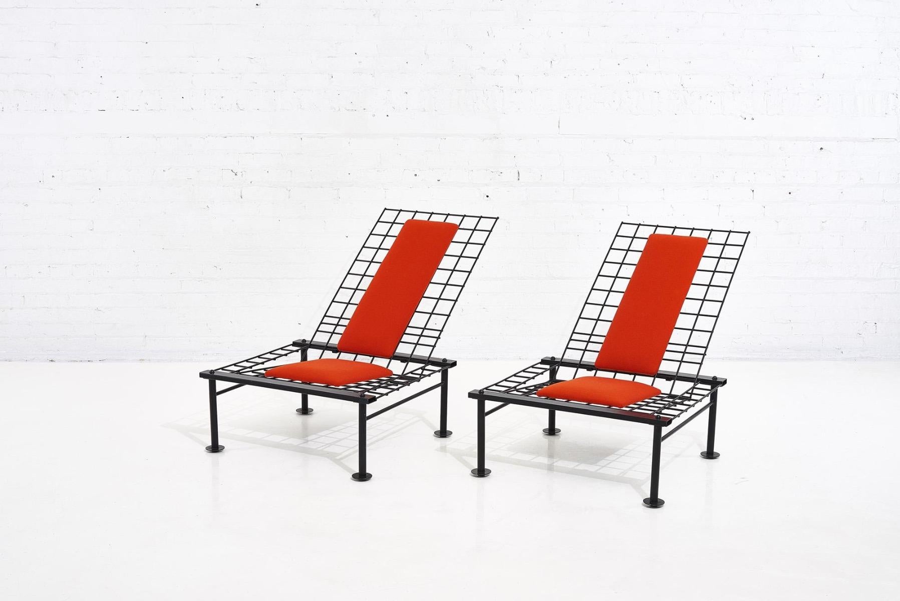 Postmodern Reclining Metal Wire Chairs, 1980 In Excellent Condition In Chicago, IL