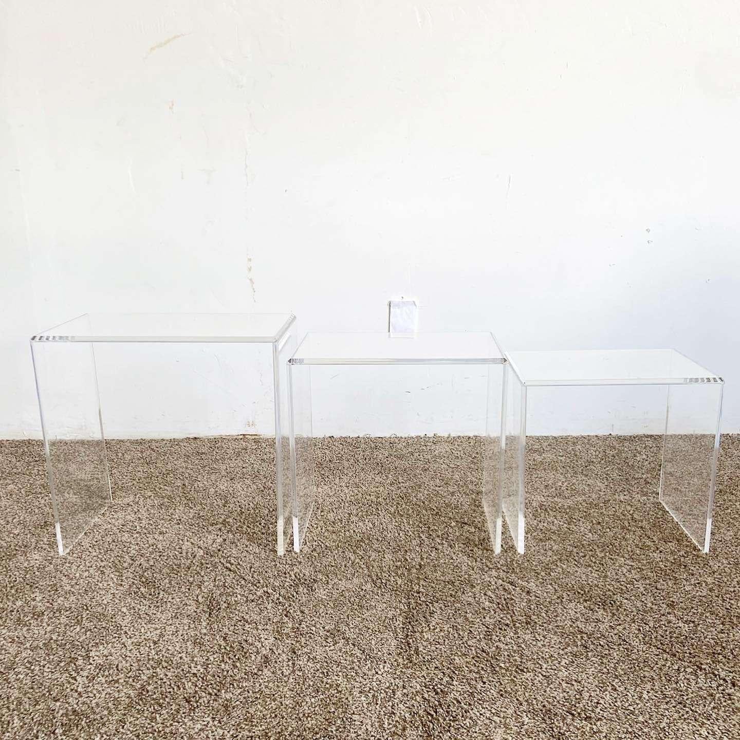 Post-Modern Postmodern Rectangular Lucite Nesting Tables - Set of 3 For Sale