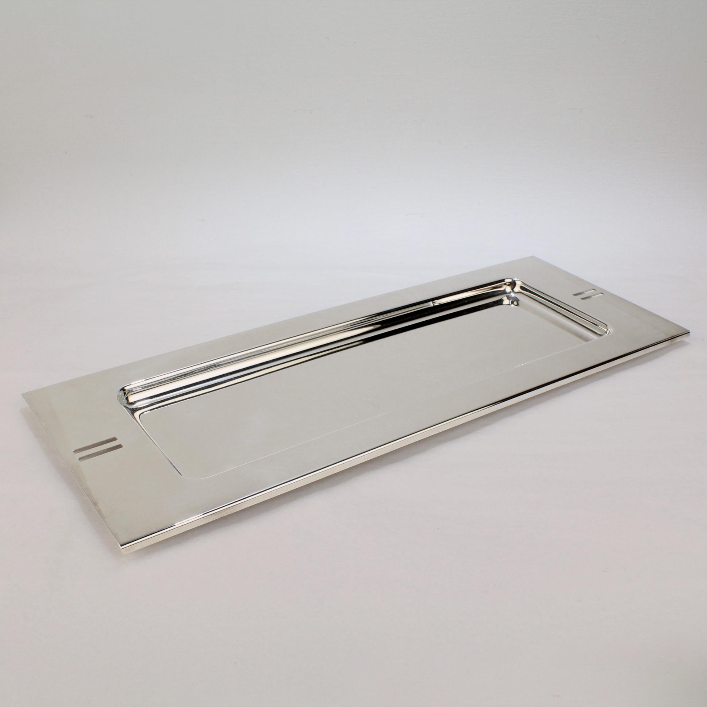 Moderniste Plateau de bar rectangulaire postmoderne en métal argenté de Richard Meier pour Swid Powell en vente