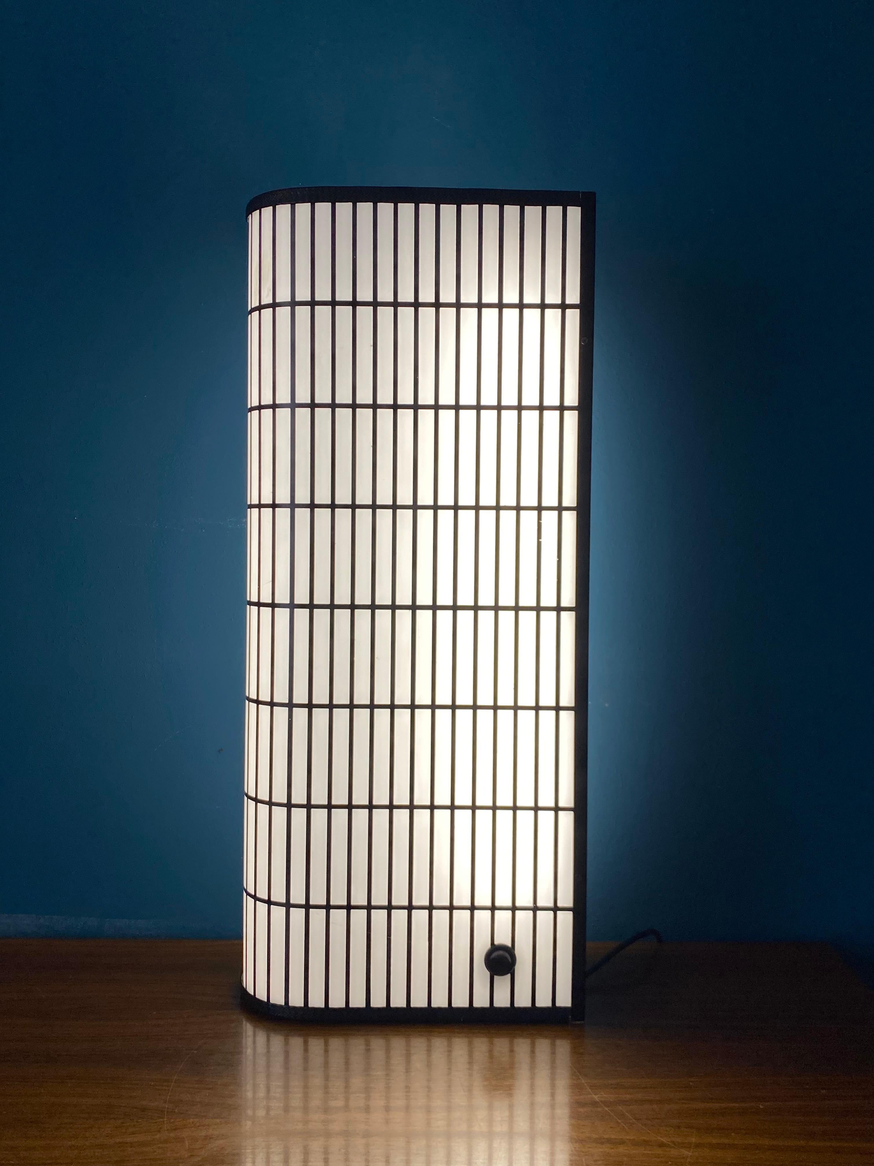 Lampe réticulée postmoderne à la manière de J.Hoffman, Italie, années 1980 en vente 2