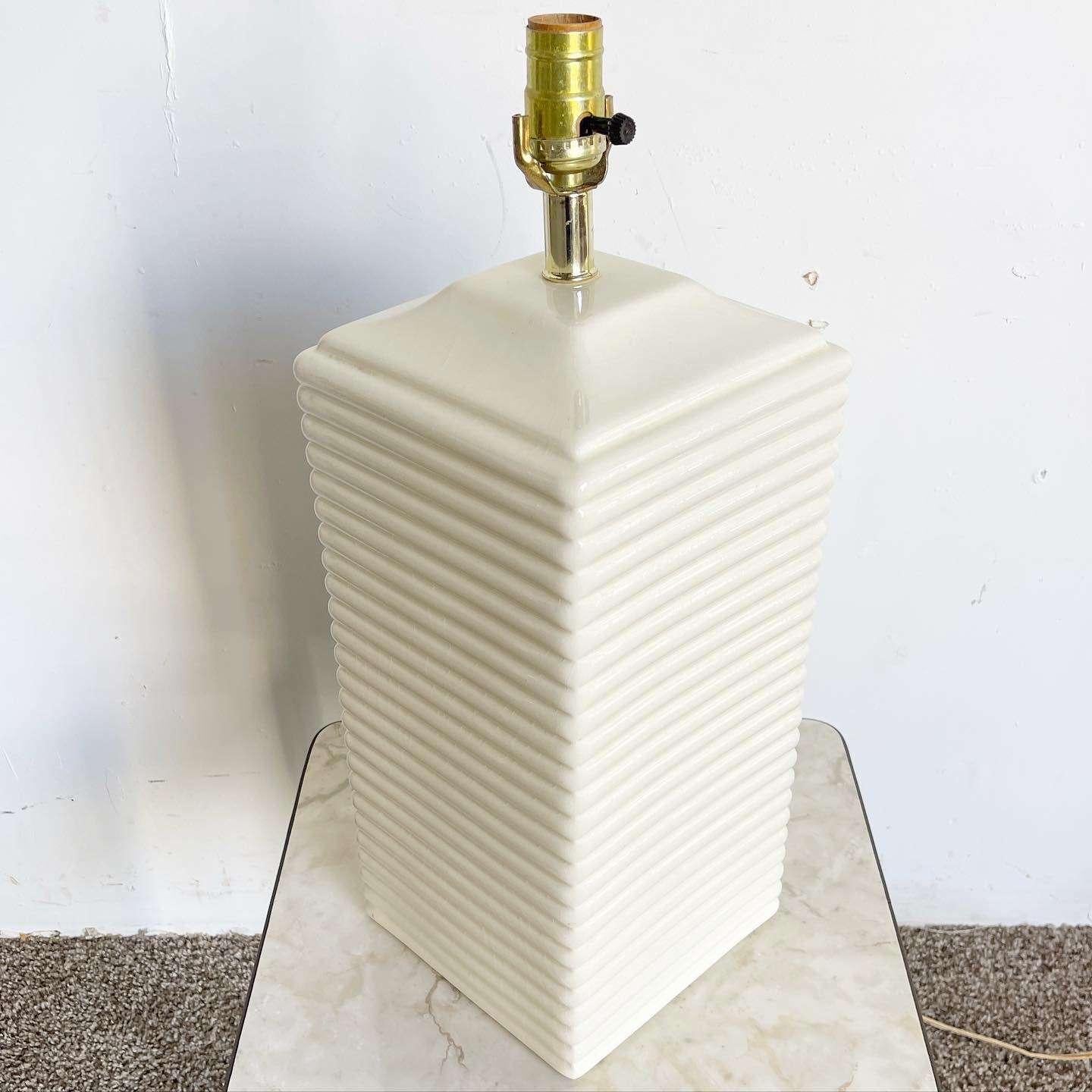 Postmodern Ribbed Column Table Lamp In Good Condition For Sale In Delray Beach, FL