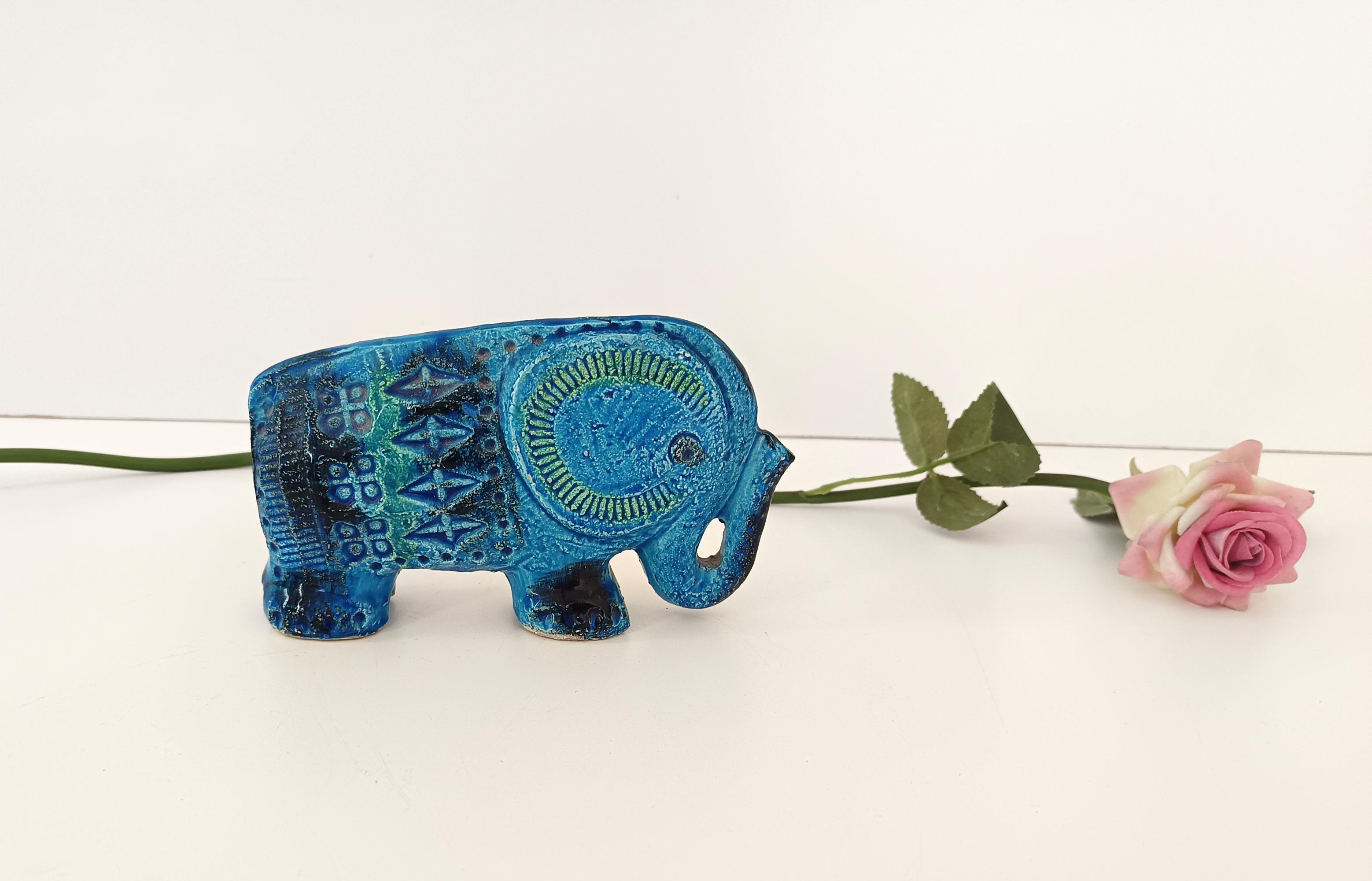 Mid-Century Modern Éléphant postmoderne en céramique bleue Rimini d'Aldo Londi pour Bitossi, Italie