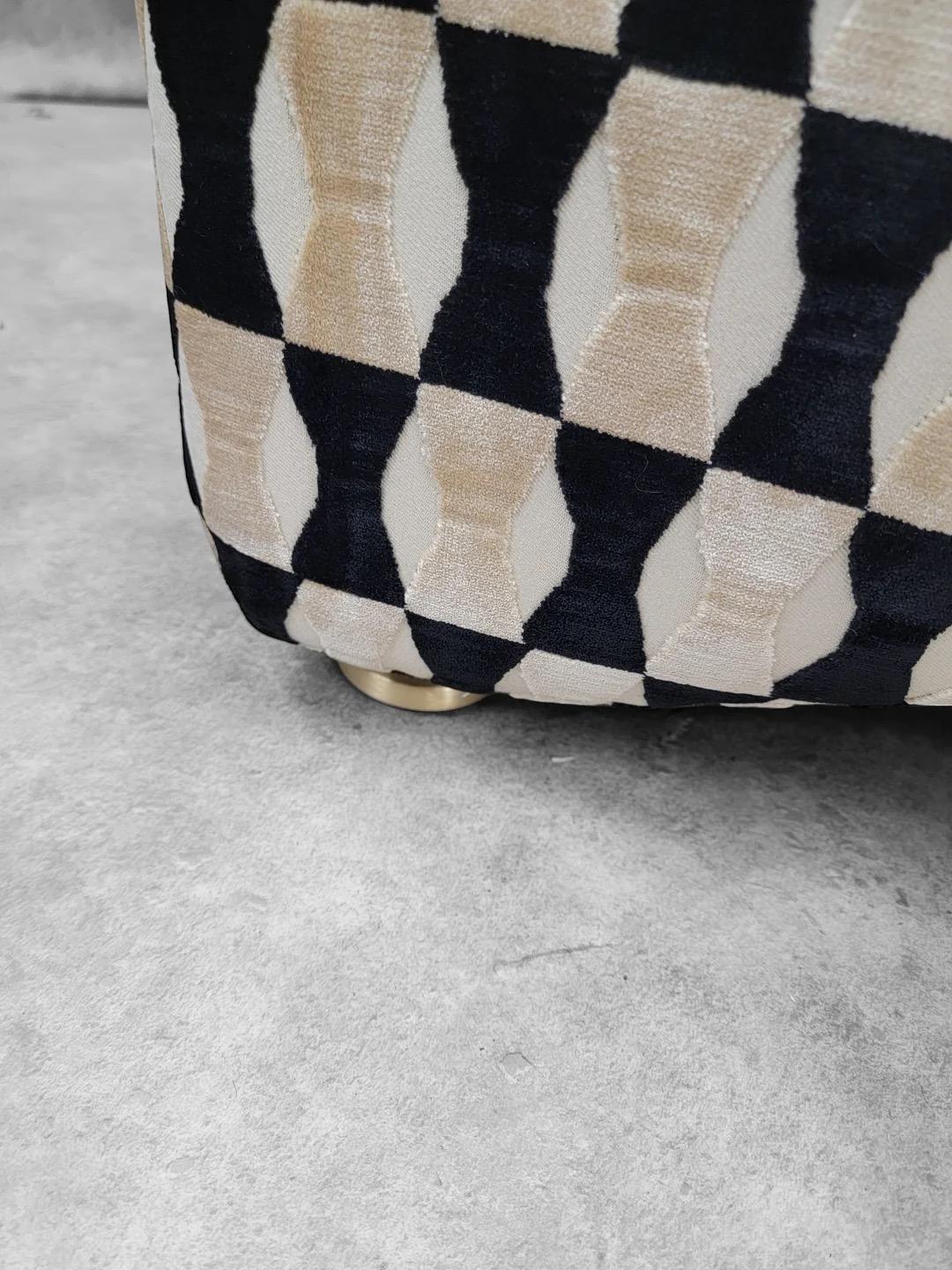 Postmoderne Ripple Wave Bench, neu gepolstert mit Kate Spade Schleife, Mohair-Krawatte, neu im Angebot 1