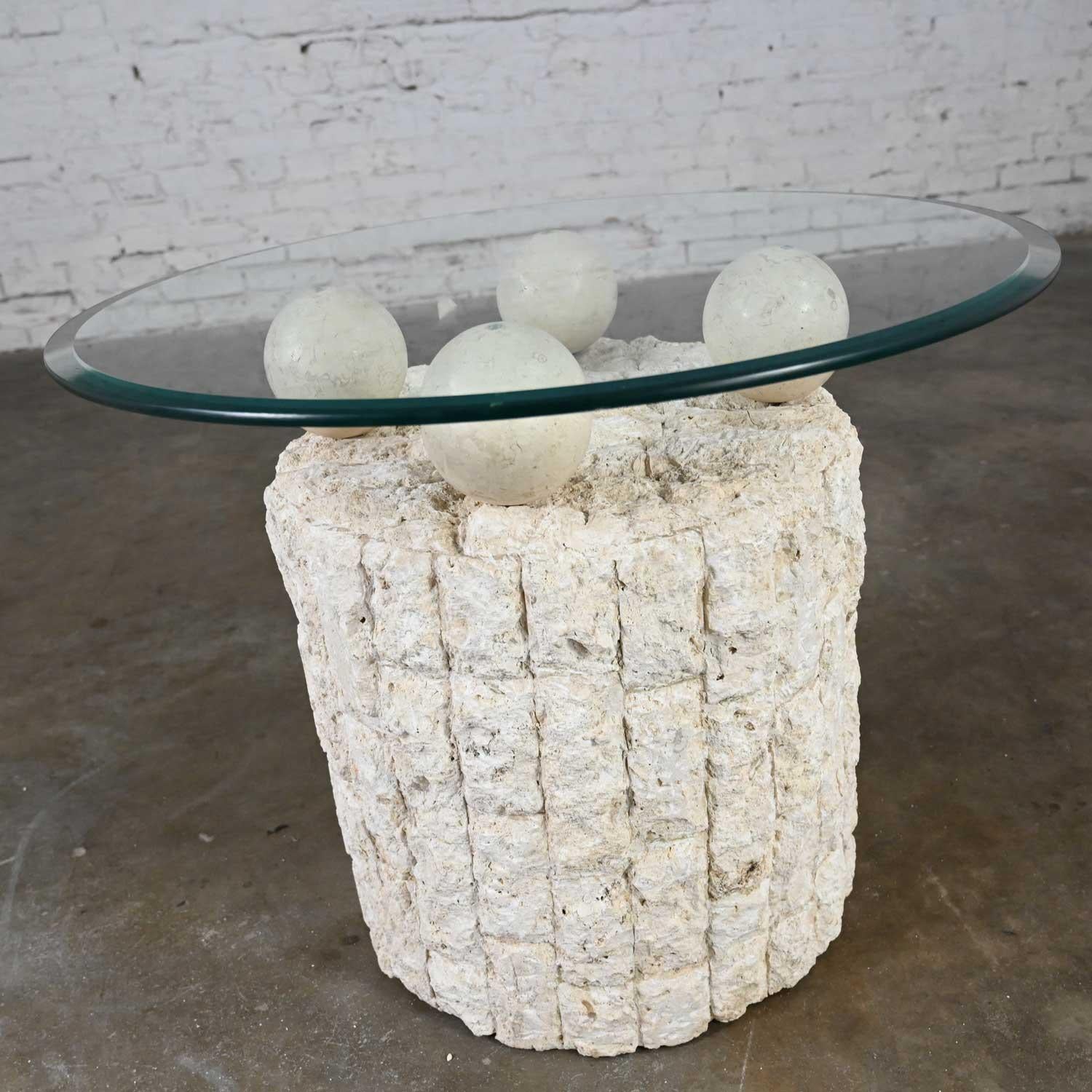 20th Century Postmodern Rnd Tessellated Mactan Stone Side Table 4 Sphere Style Maitland Smith For Sale