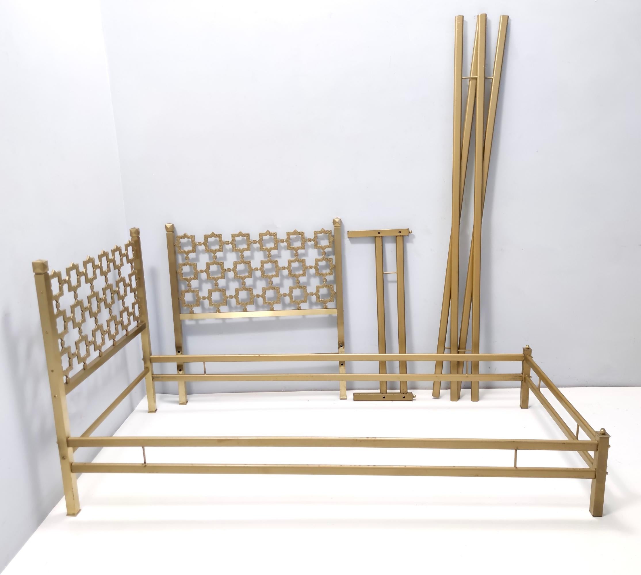 Varnished Postmodern Sculptural Brass Single Bed by Luciano Frigerio, Italy For Sale