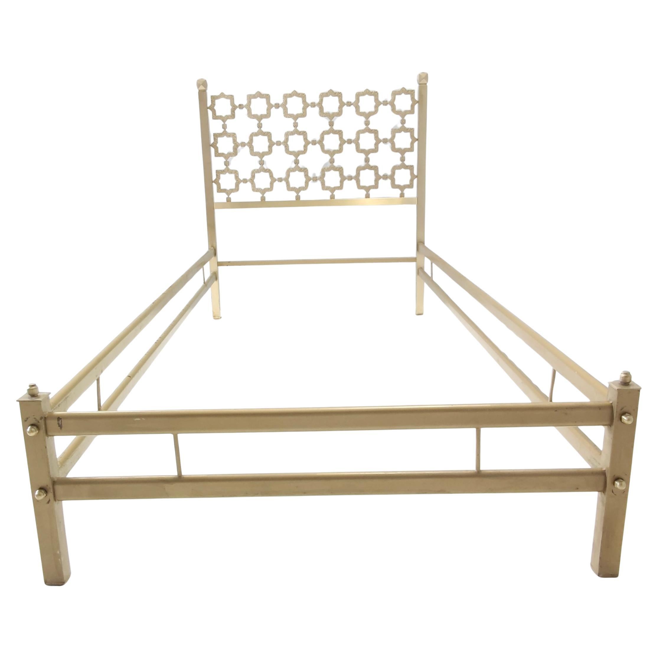 Postmodern Sculptural Brass Single Bed by Luciano Frigerio, Italy