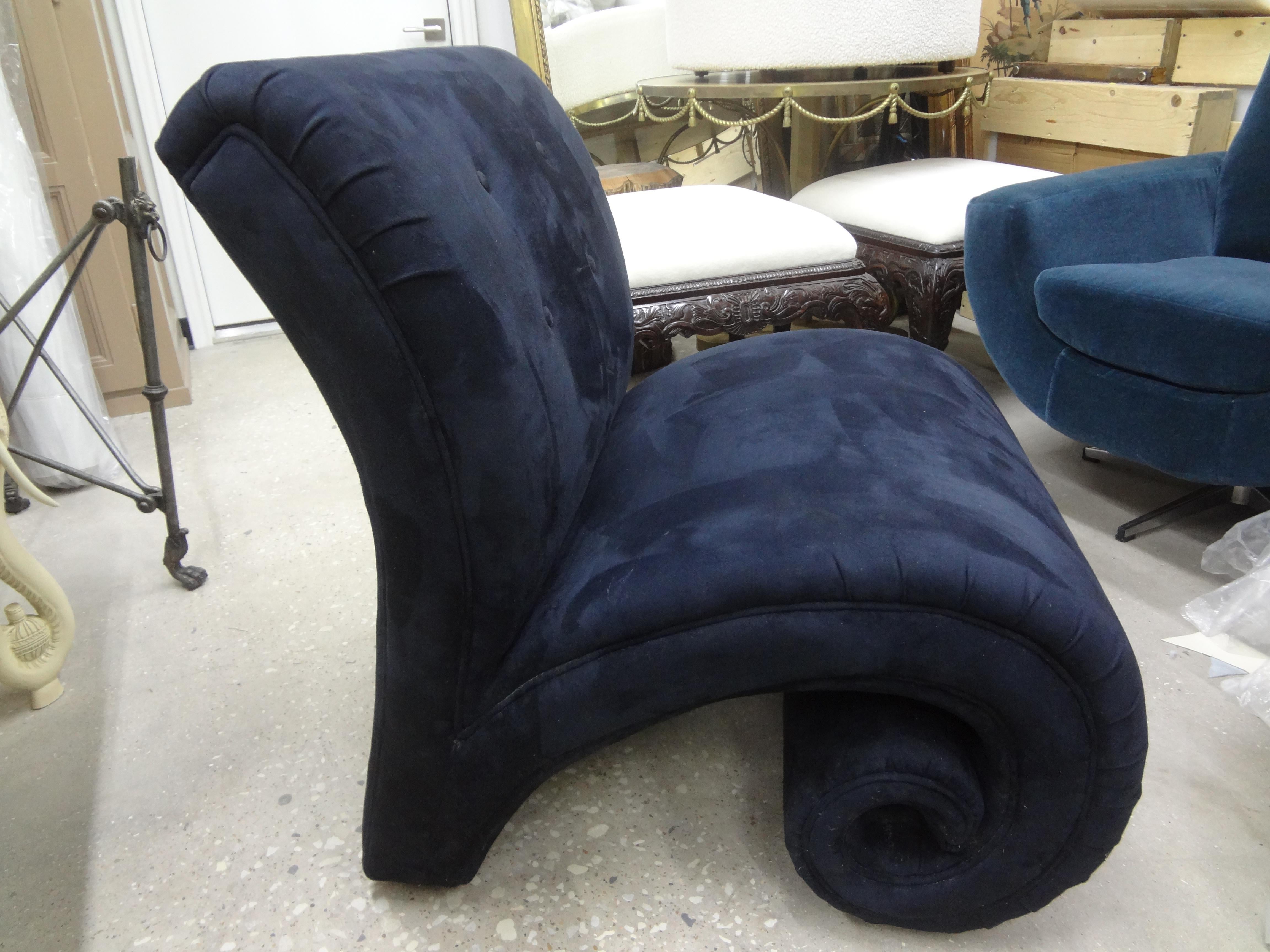 scroll chair