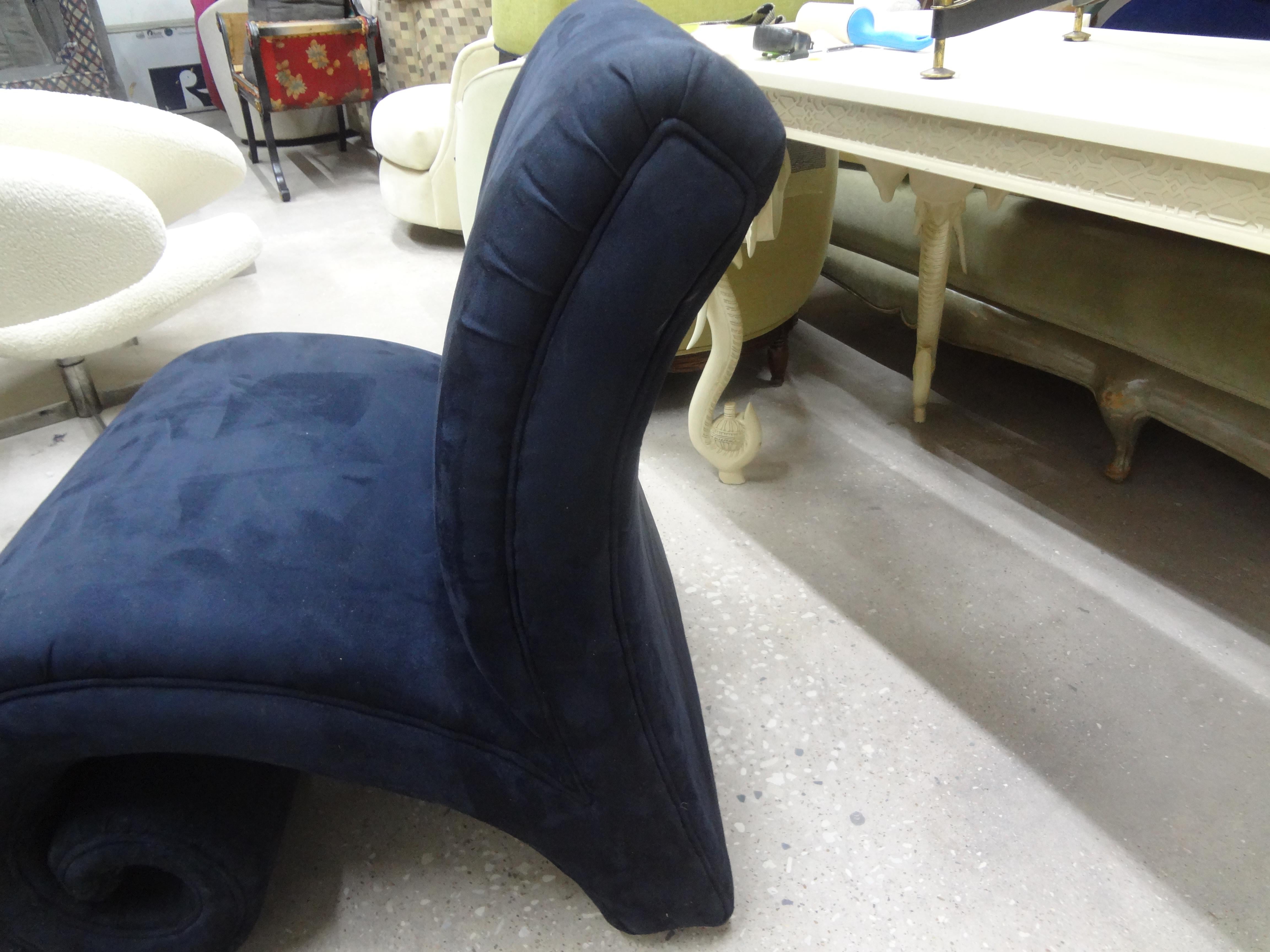 Postmodern Sculptural Scroll Lounge Chair In Good Condition For Sale In Houston, TX