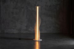 Postmoderne skulpturale Stehlampe, Italien, 1990er Jahre