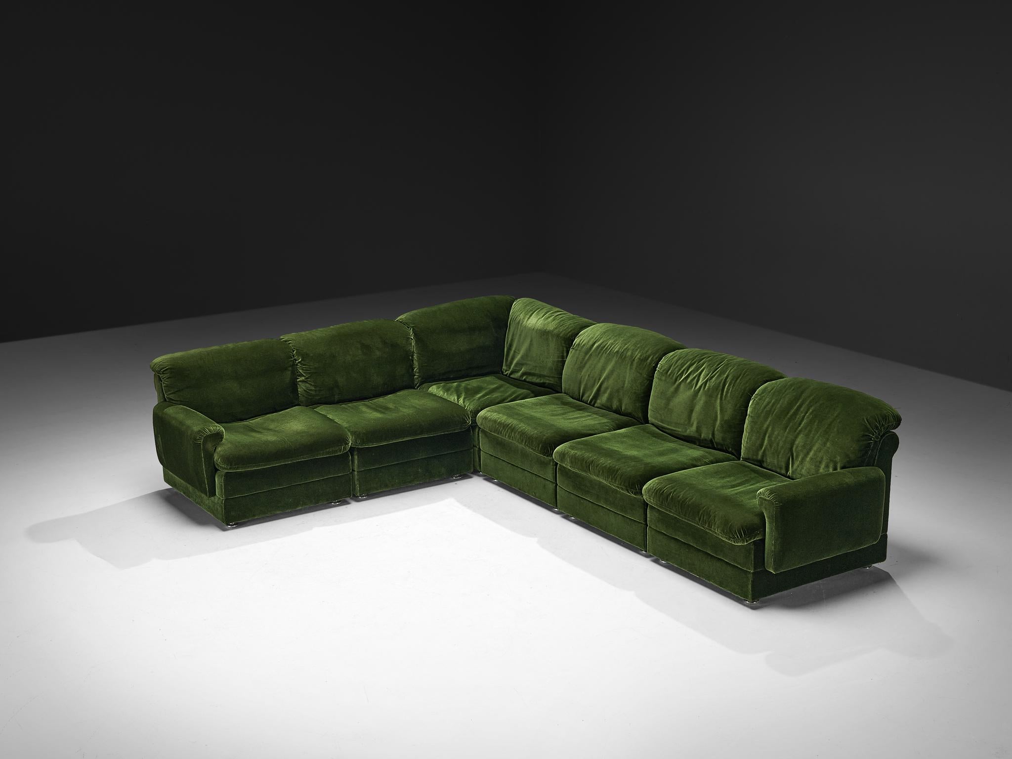Sofá Seccional Postmoderno en Tela Verde Profundo en venta 4